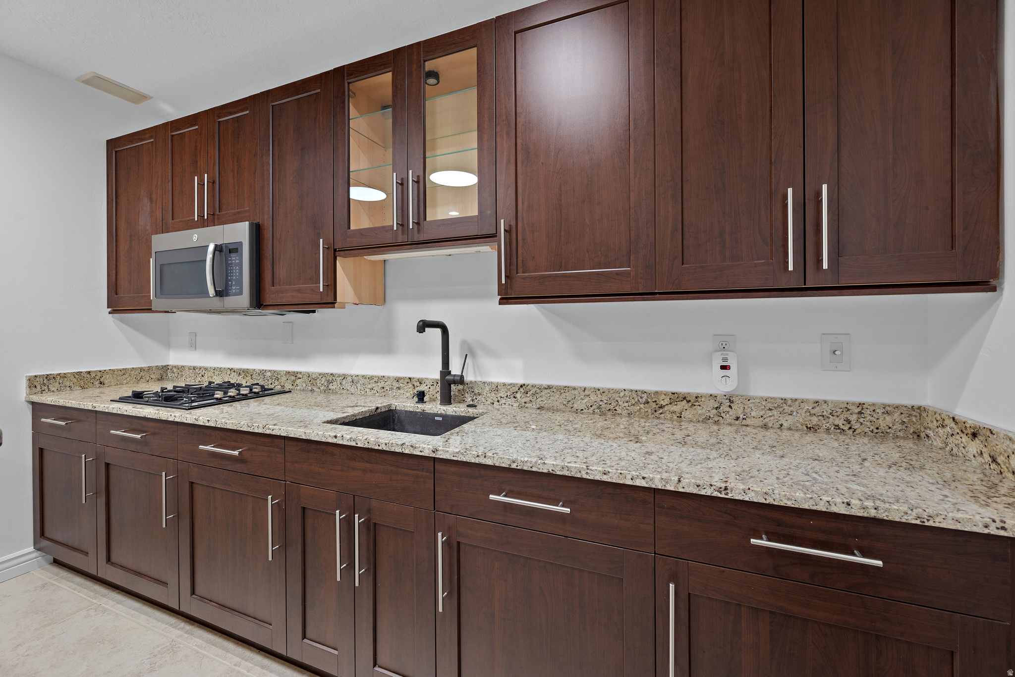 PARKWAY PALISADES - Residential