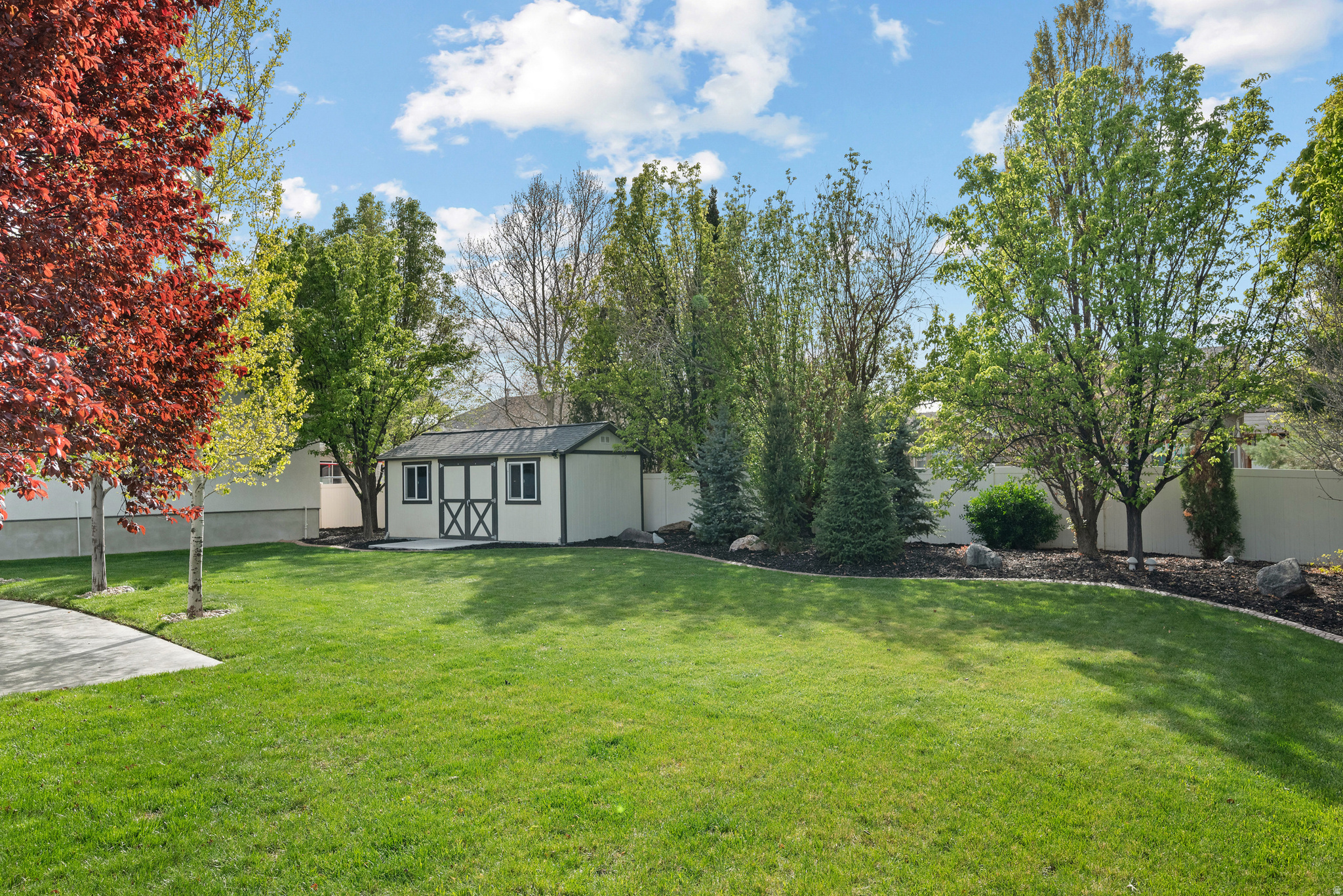 PARKWAY PALISADES - Residential