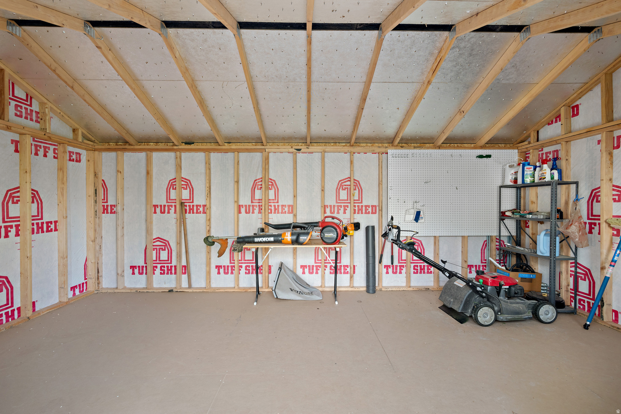 PARKWAY PALISADES - Residential