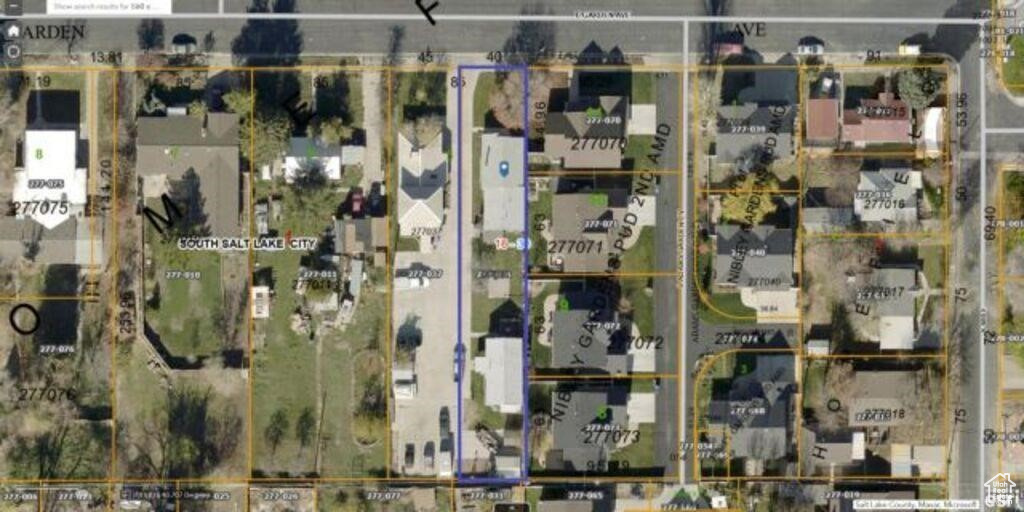 Main image without alt text