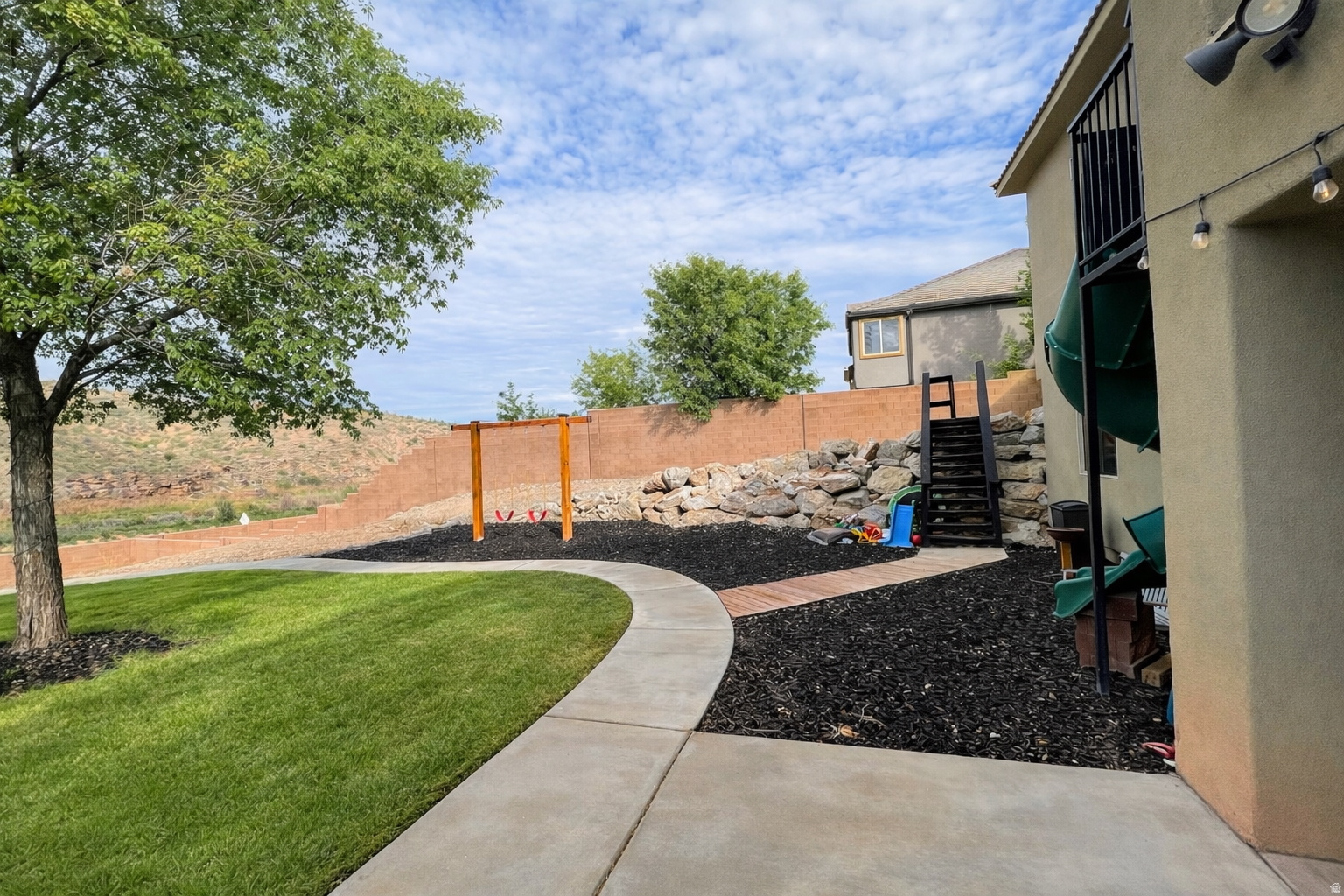 KNOLLS AT LITTLE VALLEY 2 - Residential