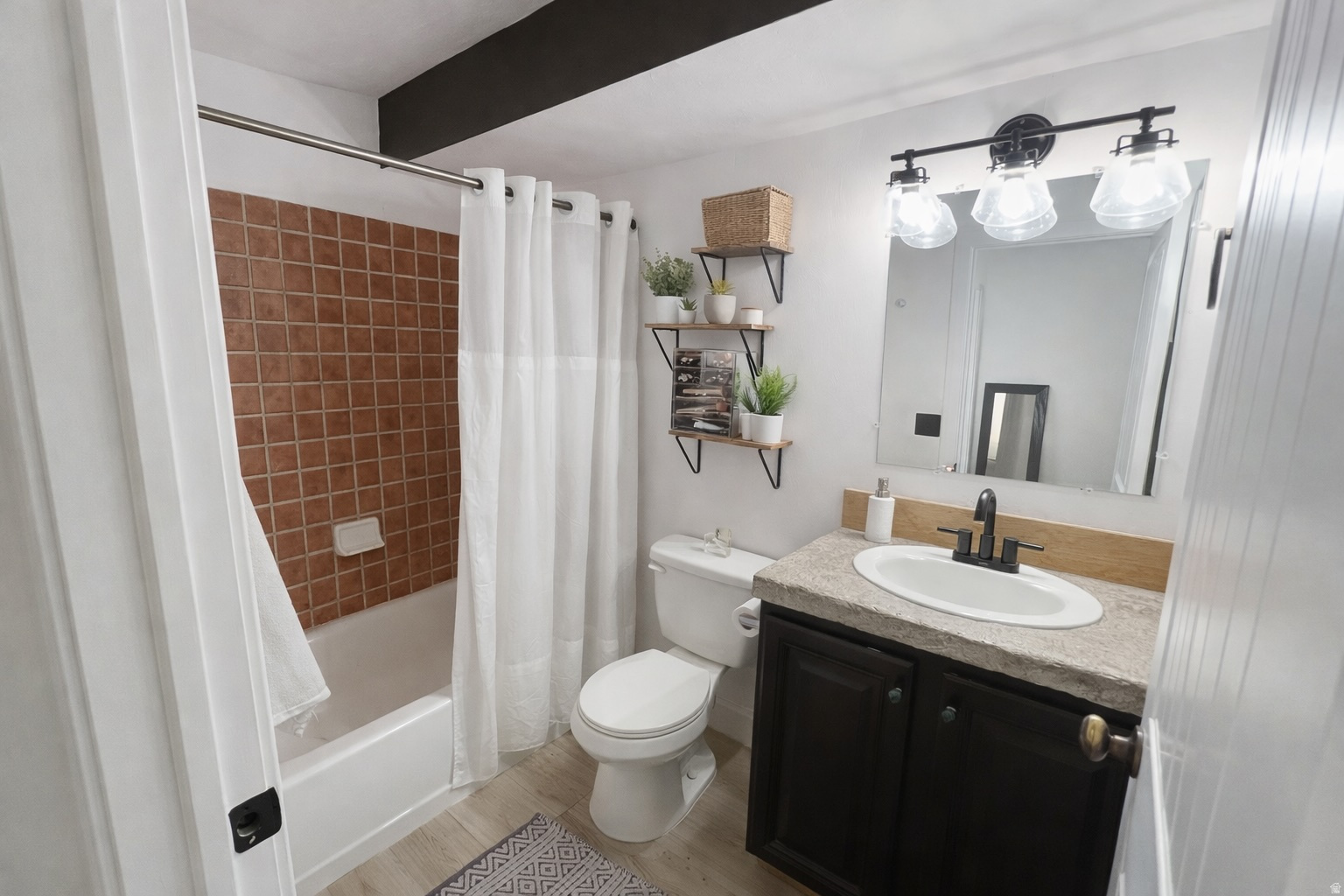 KNOLLS AT LITTLE VALLEY 2 - Residential