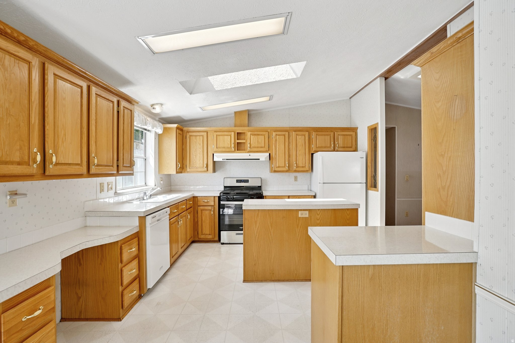 MAJESTIC MEADOWS - Residential