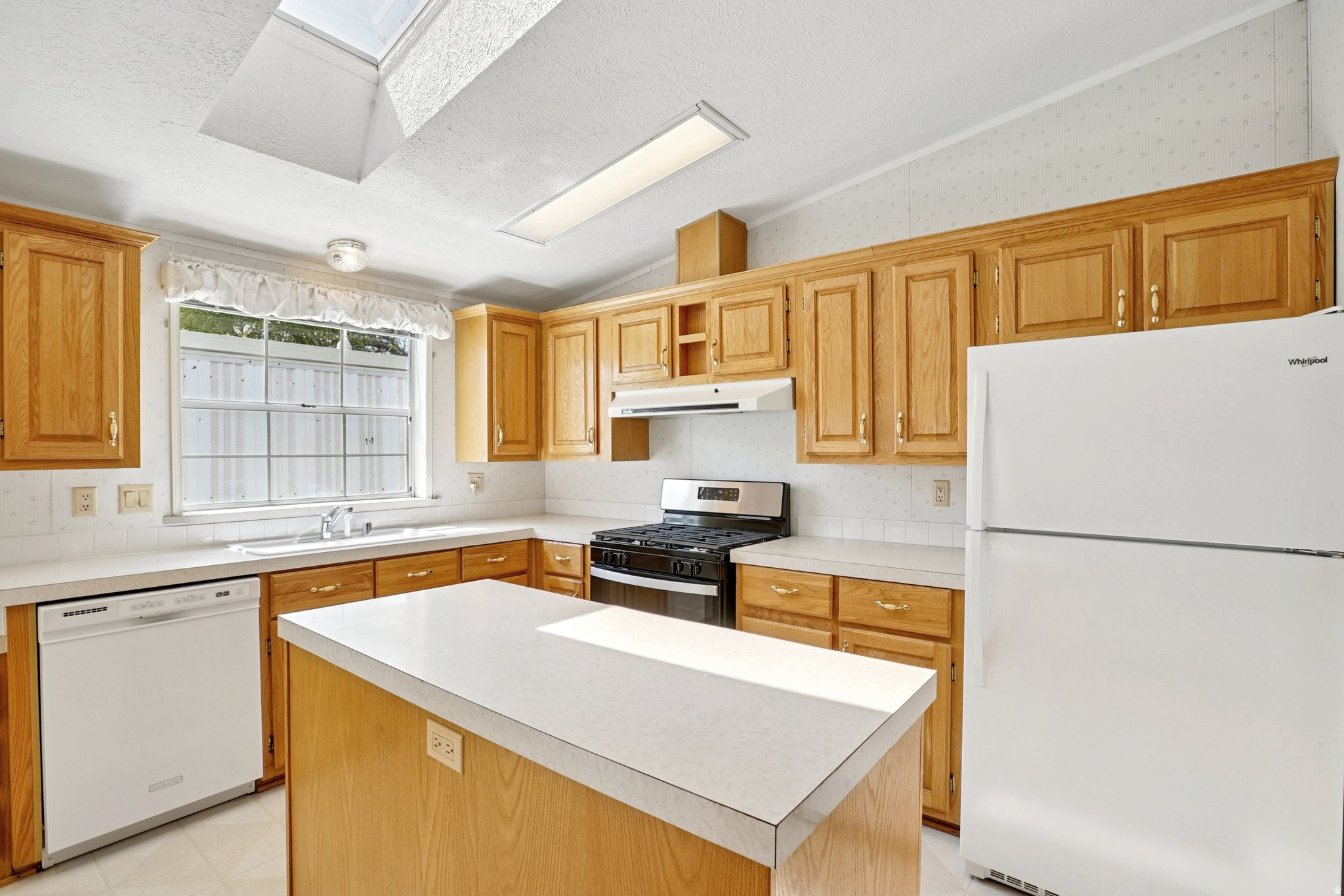 MAJESTIC MEADOWS - Residential