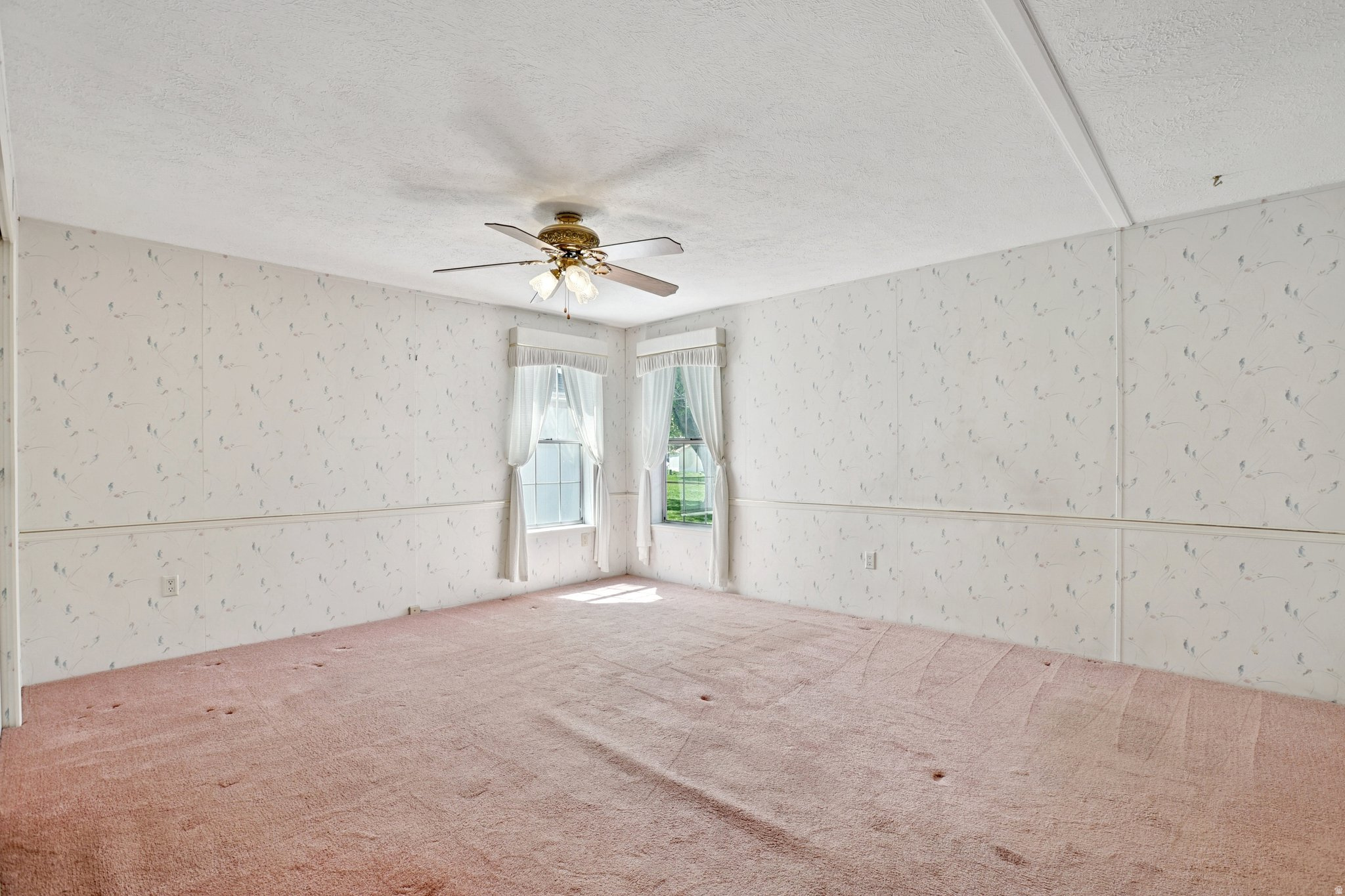 MAJESTIC MEADOWS - Residential