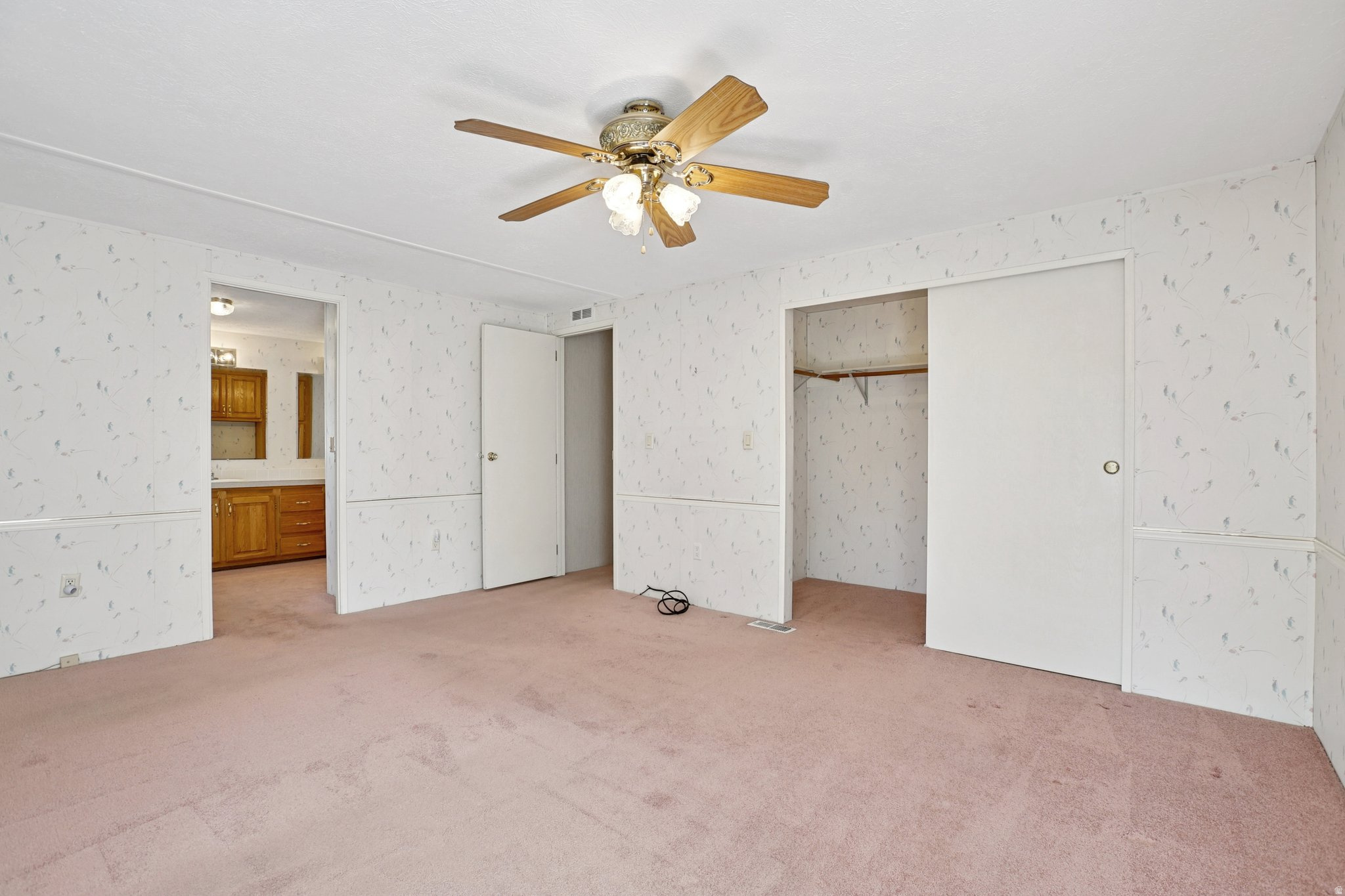 MAJESTIC MEADOWS - Residential