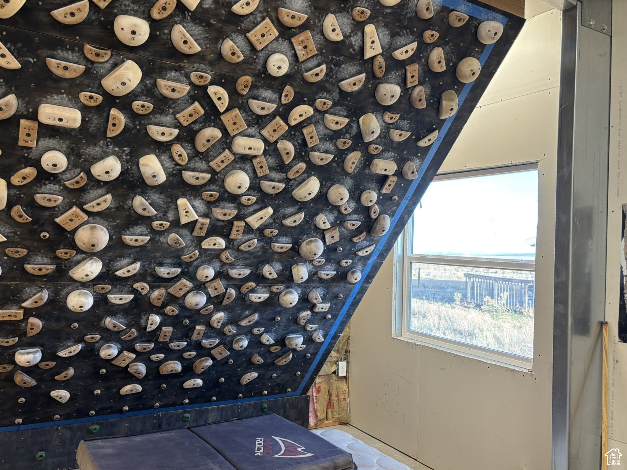 La Sal, Utah 84530, United States, 3 Bedrooms Bedrooms, ,2 BathroomsBathrooms,Residential,Pending,116462