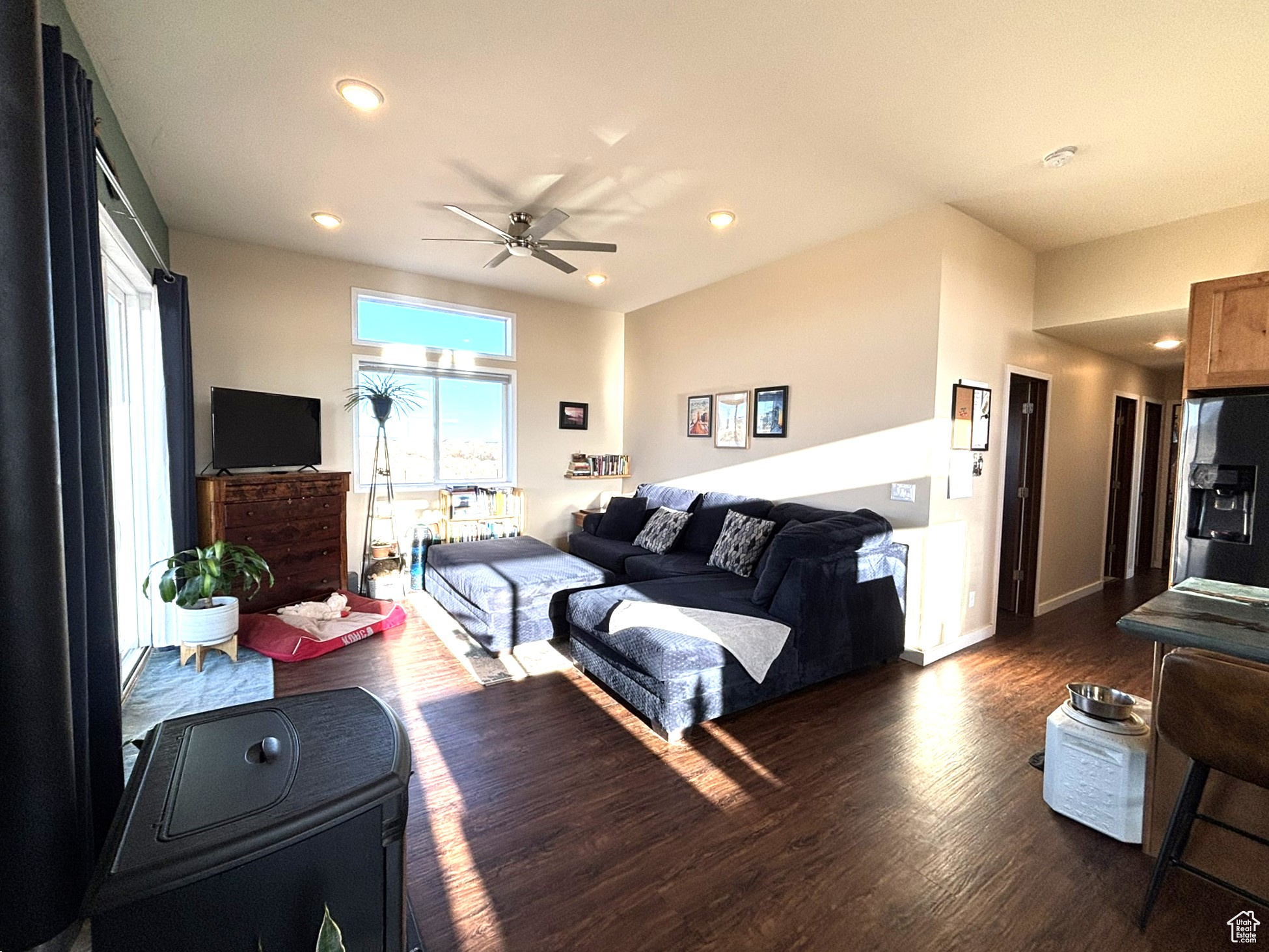 La Sal, Utah 84530, United States, 3 Bedrooms Bedrooms, ,2 BathroomsBathrooms,Residential,Pending,116462