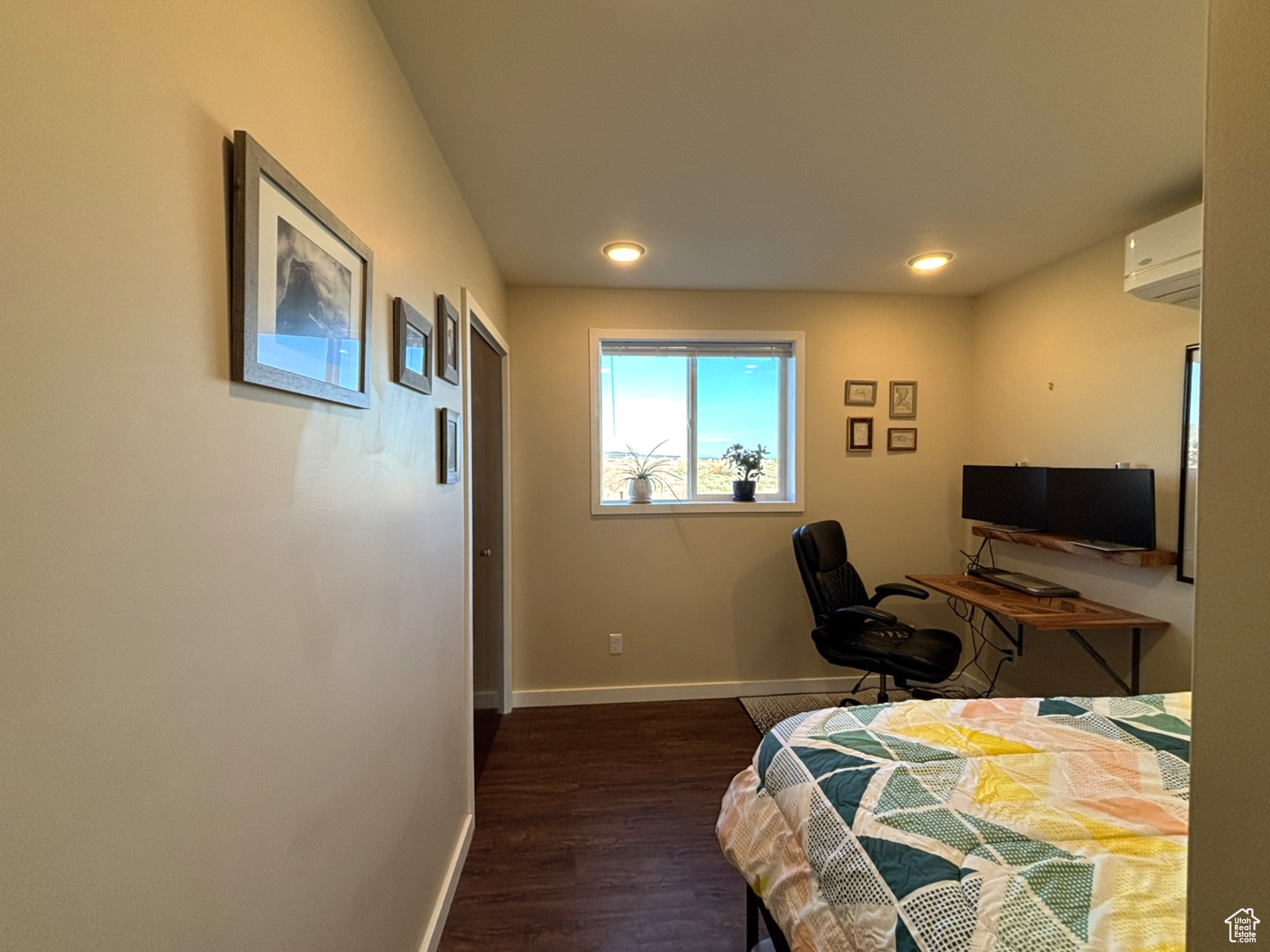 La Sal, Utah 84530, United States, 3 Bedrooms Bedrooms, ,2 BathroomsBathrooms,Residential,Pending,116462