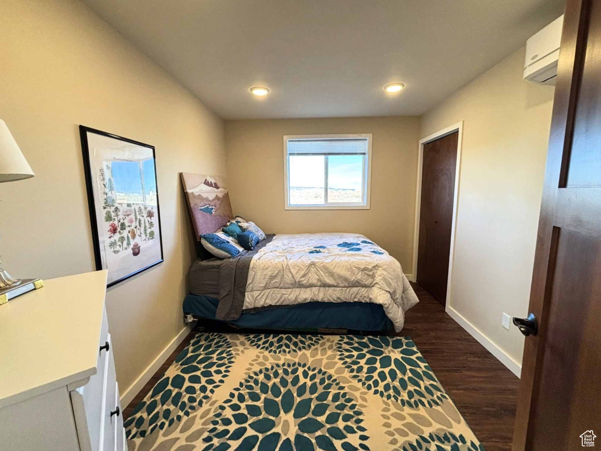 La Sal, Utah 84530, United States, 3 Bedrooms Bedrooms, ,2 BathroomsBathrooms,Residential,Pending,116462