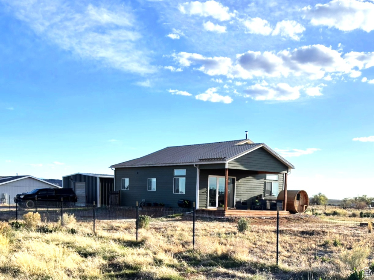 La Sal, Utah 84530, United States, 3 Bedrooms Bedrooms, ,2 BathroomsBathrooms,Residential,Pending,116462