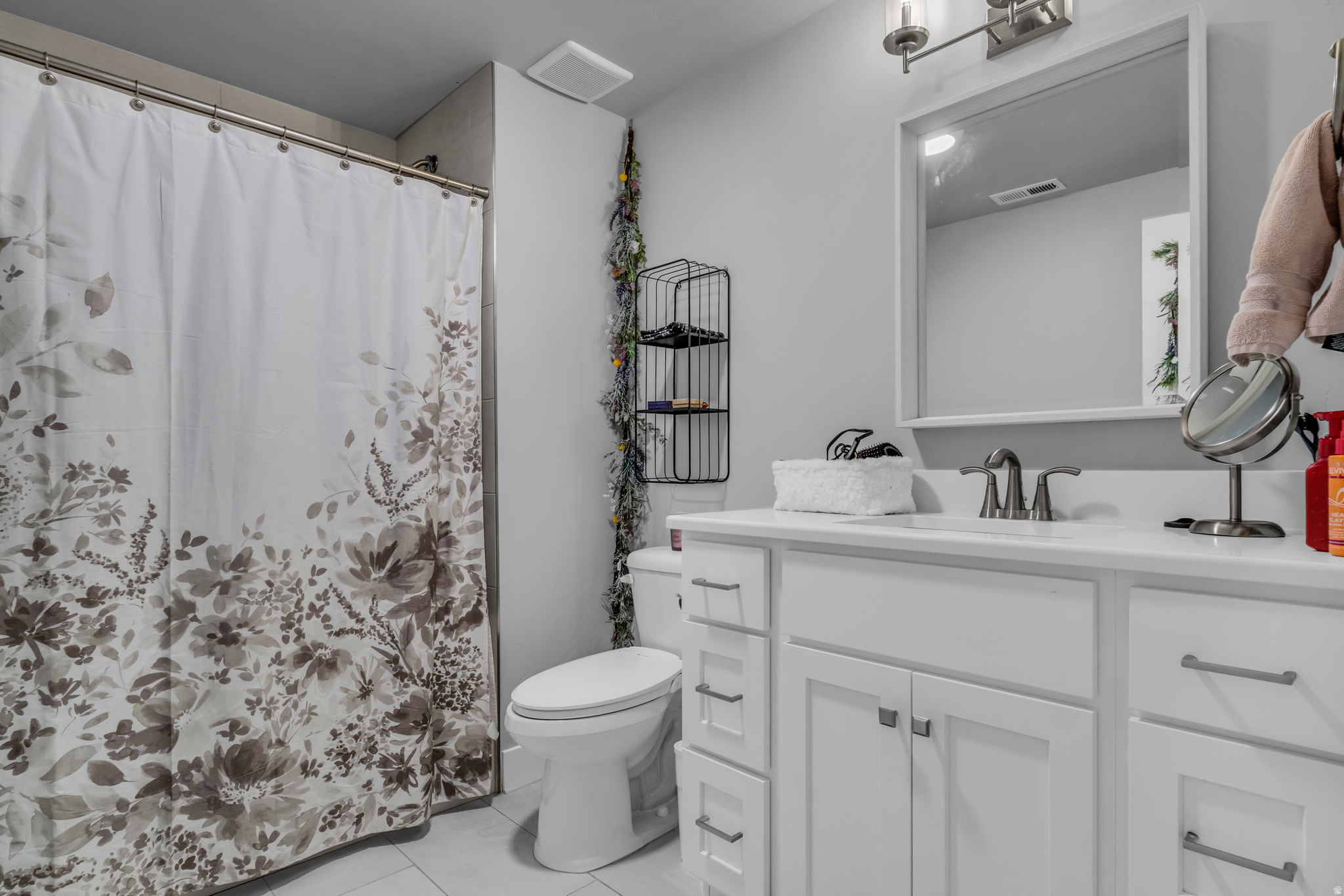 COTTAGES AT LEVINE FARMS - Residential