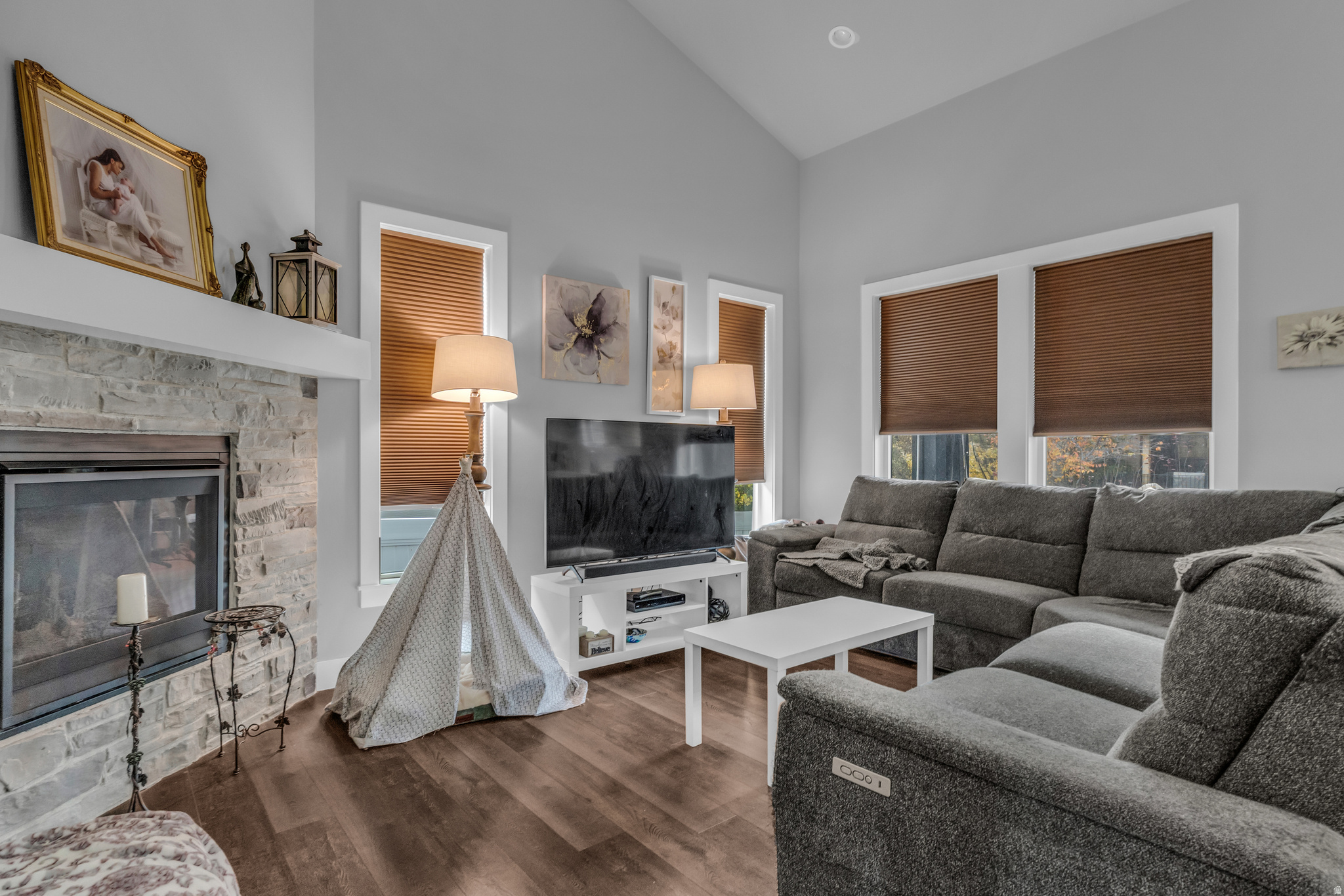 COTTAGES AT LEVINE FARMS - Residential