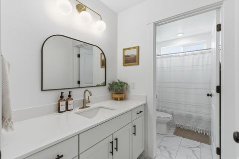 Tiny photo for 596 S MEADE ST, Mapleton, UT 84664 (MLS # 2129507)