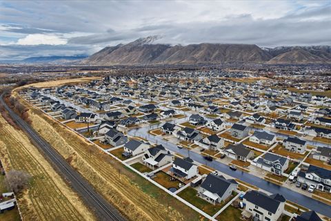 Tiny photo for 596 S MEADE ST, Mapleton, UT 84664 (MLS # 2129507)