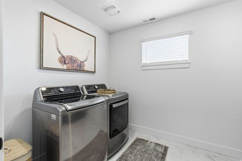 Tiny photo for 596 S MEADE ST, Mapleton, UT 84664 (MLS # 2129507)