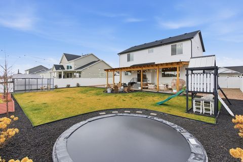 Tiny photo for 596 S MEADE ST, Mapleton, UT 84664 (MLS # 2129507)