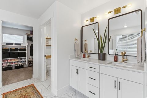 Tiny photo for 596 S MEADE ST, Mapleton, UT 84664 (MLS # 2129507)