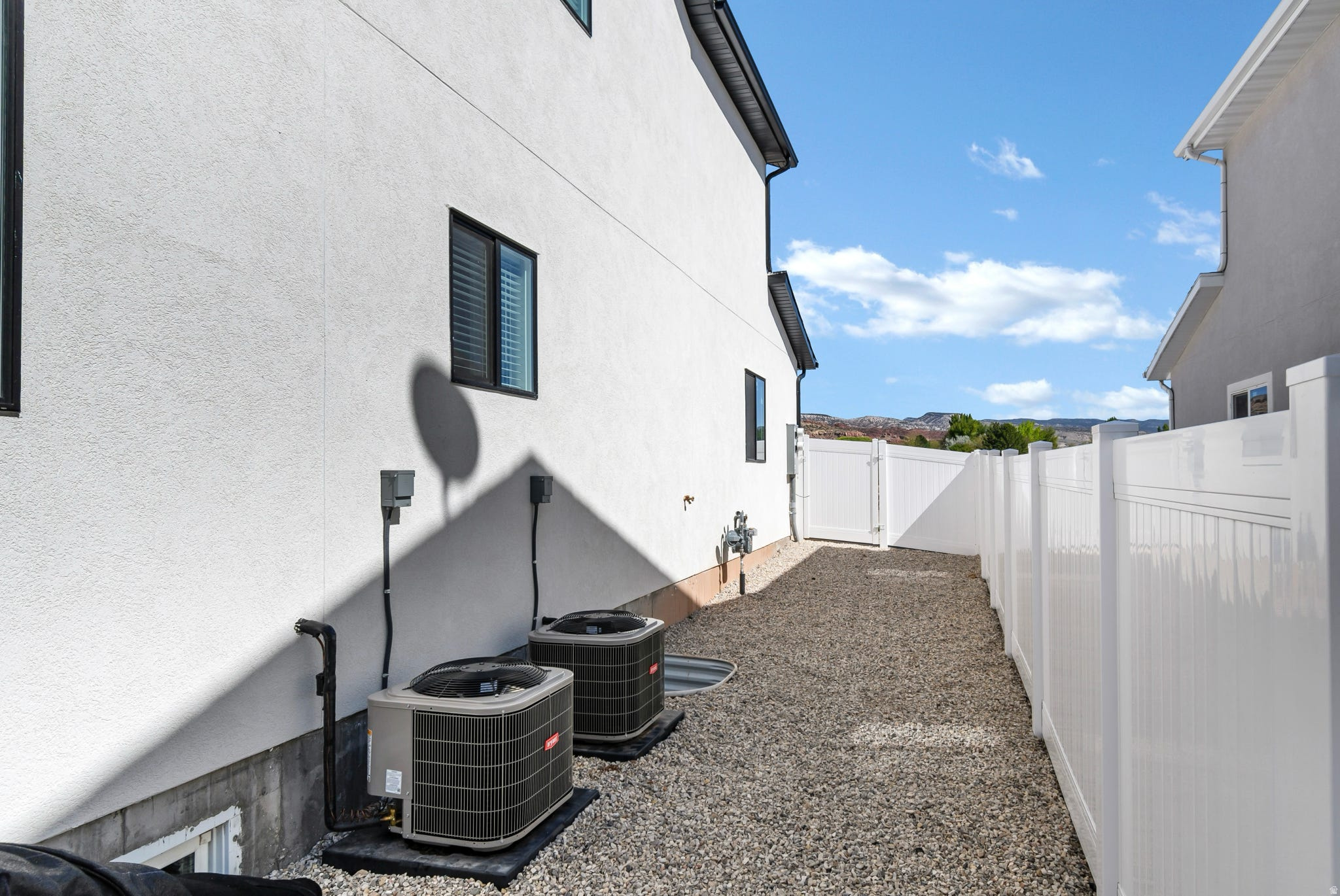 TOK DEVELOPMENT - Residential Income