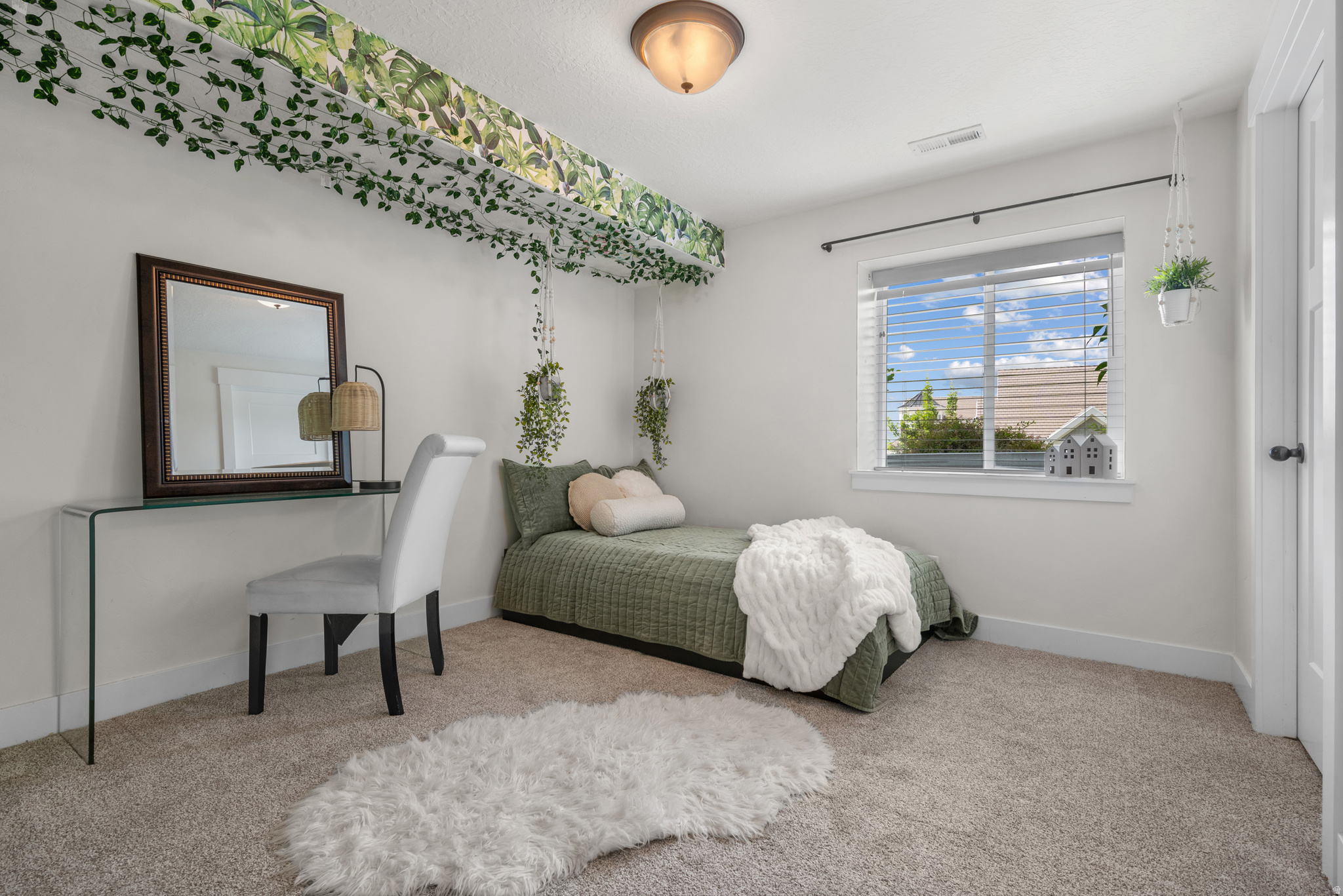 WHISPER RIDGE - Residential