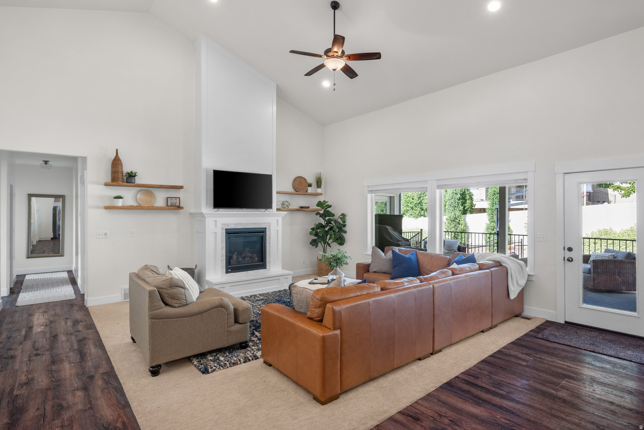 WHISPER RIDGE - Residential