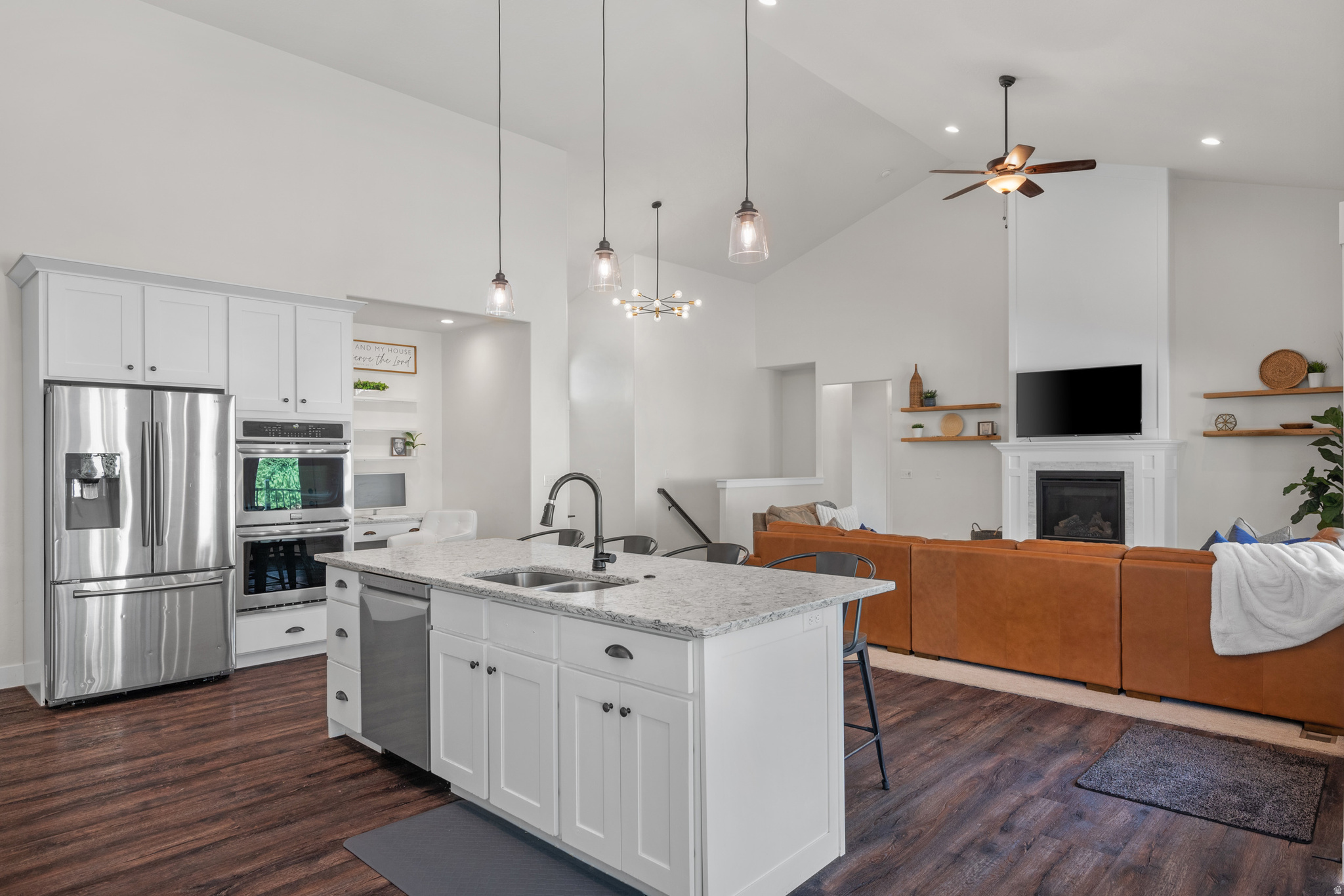 WHISPER RIDGE - Residential