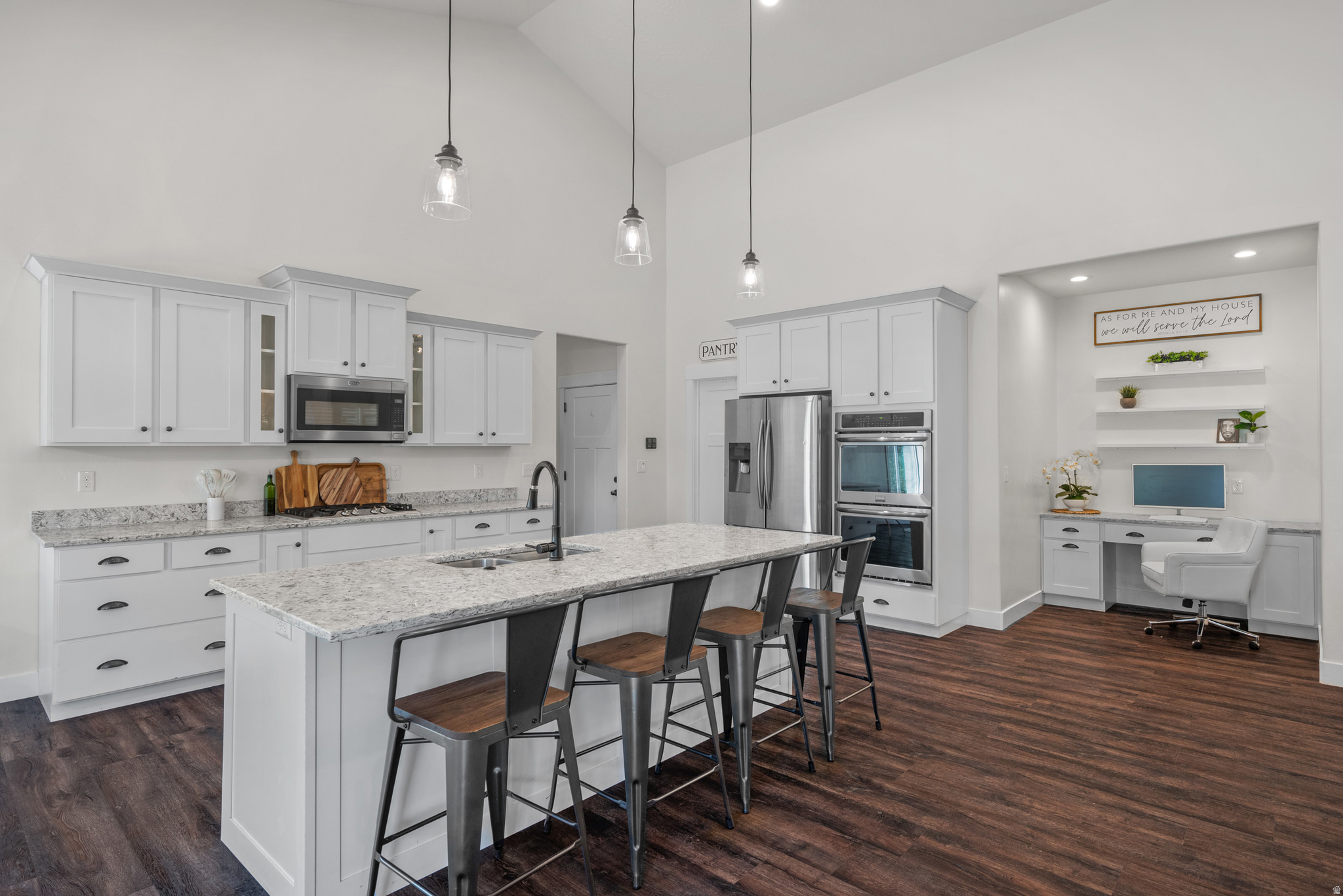 WHISPER RIDGE - Residential