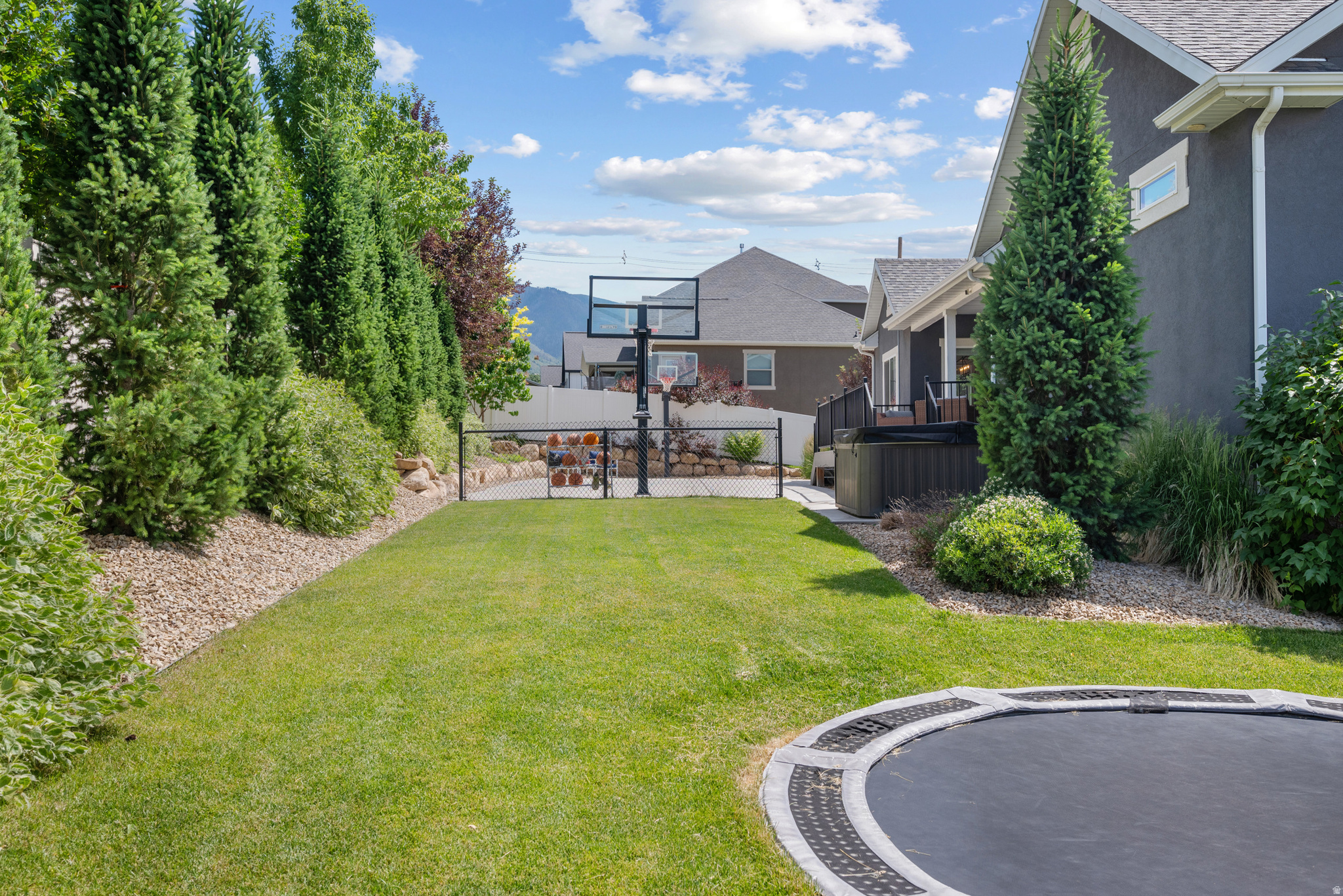 WHISPER RIDGE - Residential