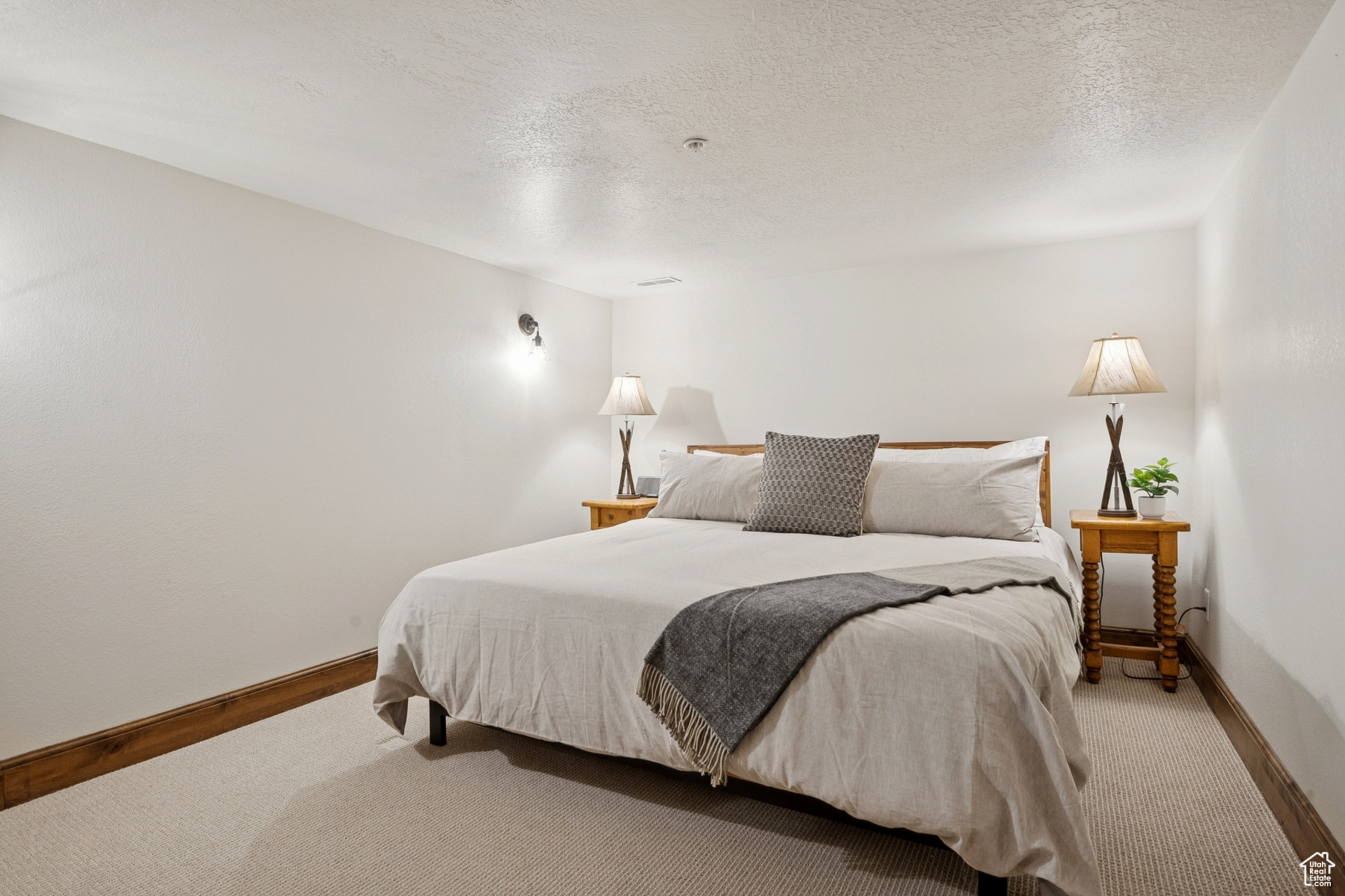 Park City, Utah 84060, United States, 3 Bedrooms Bedrooms, ,4 BathroomsBathrooms,Residential,Active,152902