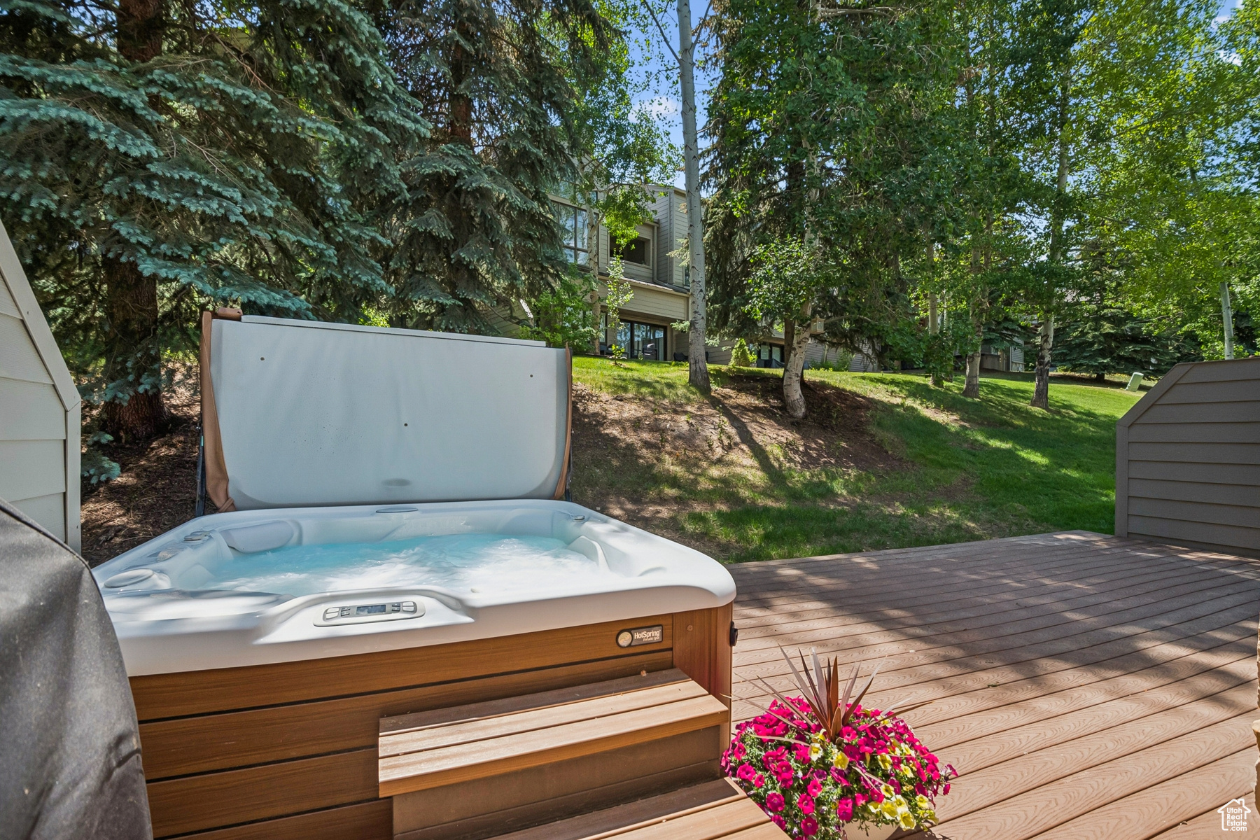 Park City, Utah 84060, United States, 3 Bedrooms Bedrooms, ,4 BathroomsBathrooms,Residential,Active,152902