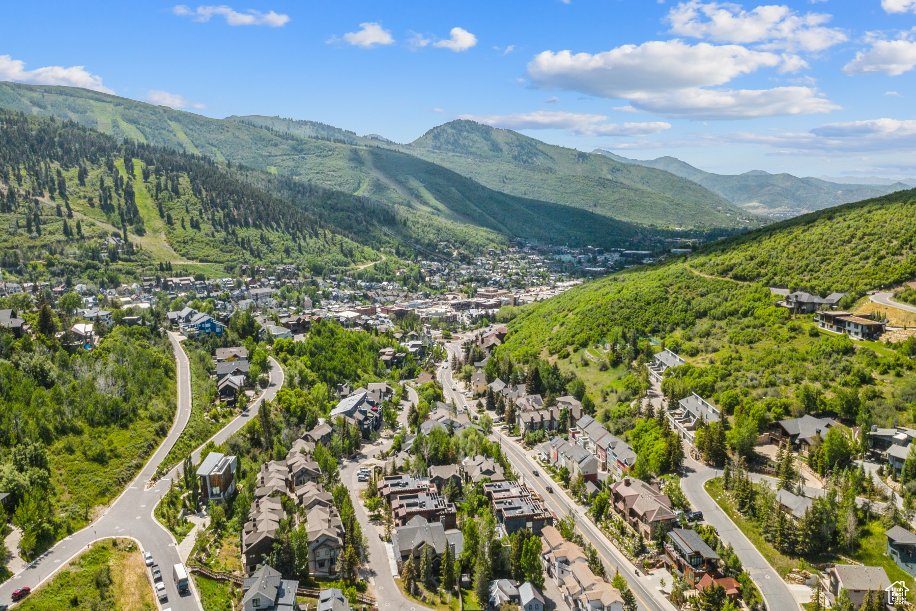 Park City, Utah 84060, United States, 3 Bedrooms Bedrooms, ,4 BathroomsBathrooms,Residential,Active,152902