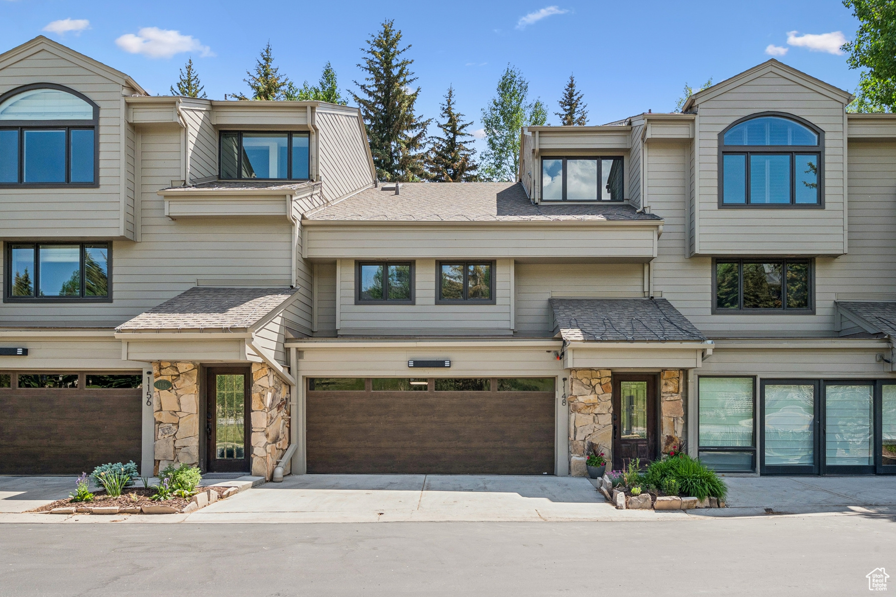 Park City, Utah 84060, United States, 3 Bedrooms Bedrooms, ,4 BathroomsBathrooms,Residential,Active,152902