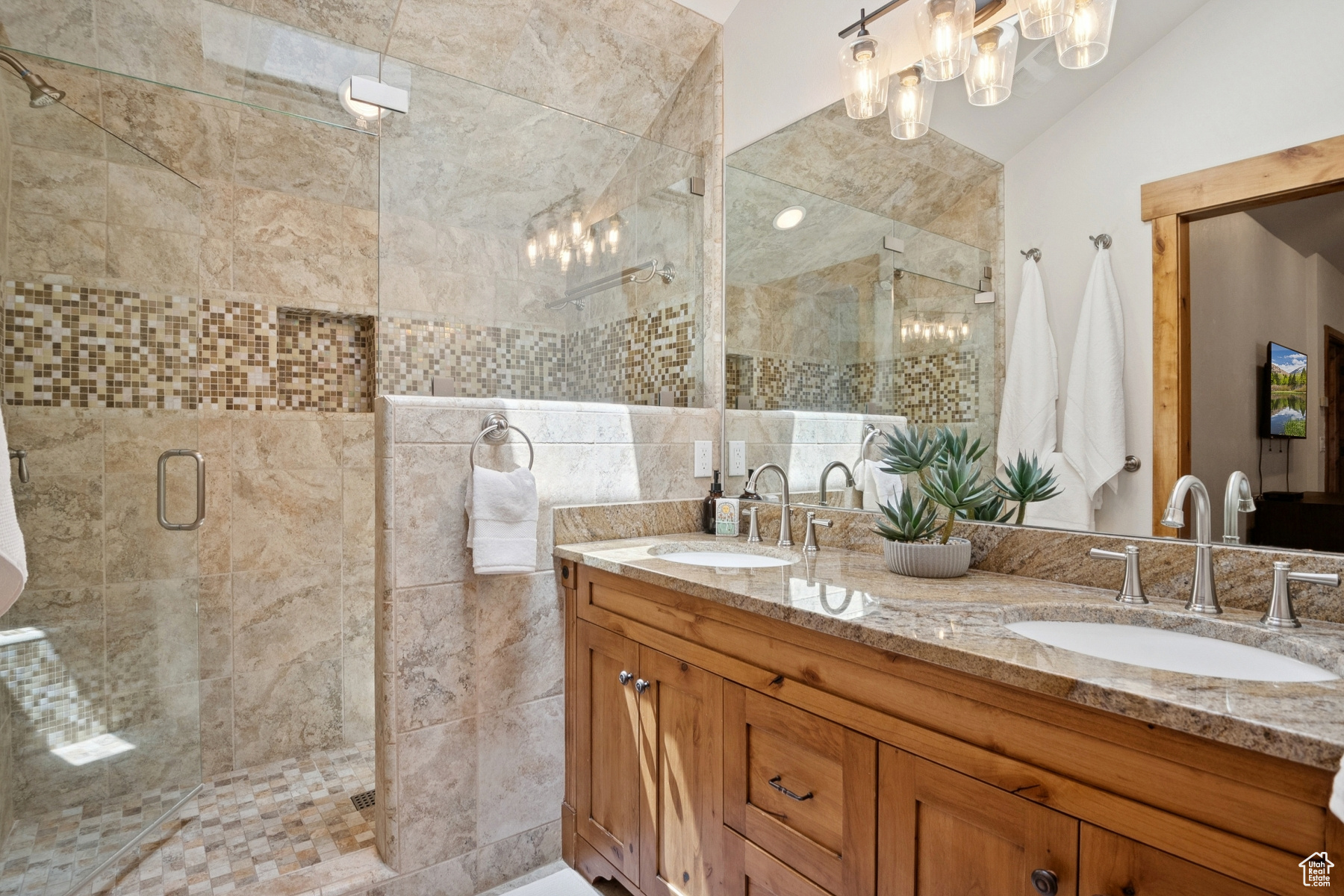 Park City, Utah 84060, United States, 3 Bedrooms Bedrooms, ,4 BathroomsBathrooms,Residential,Active,152902