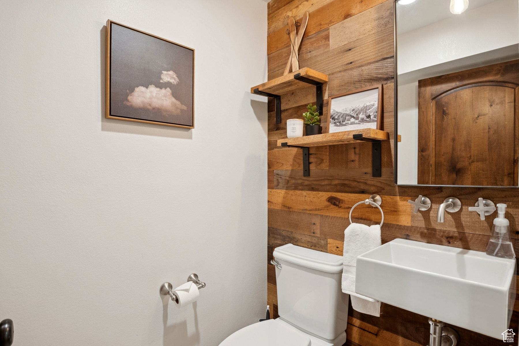 Park City, Utah 84060, United States, 3 Bedrooms Bedrooms, ,4 BathroomsBathrooms,Residential,Active,152902