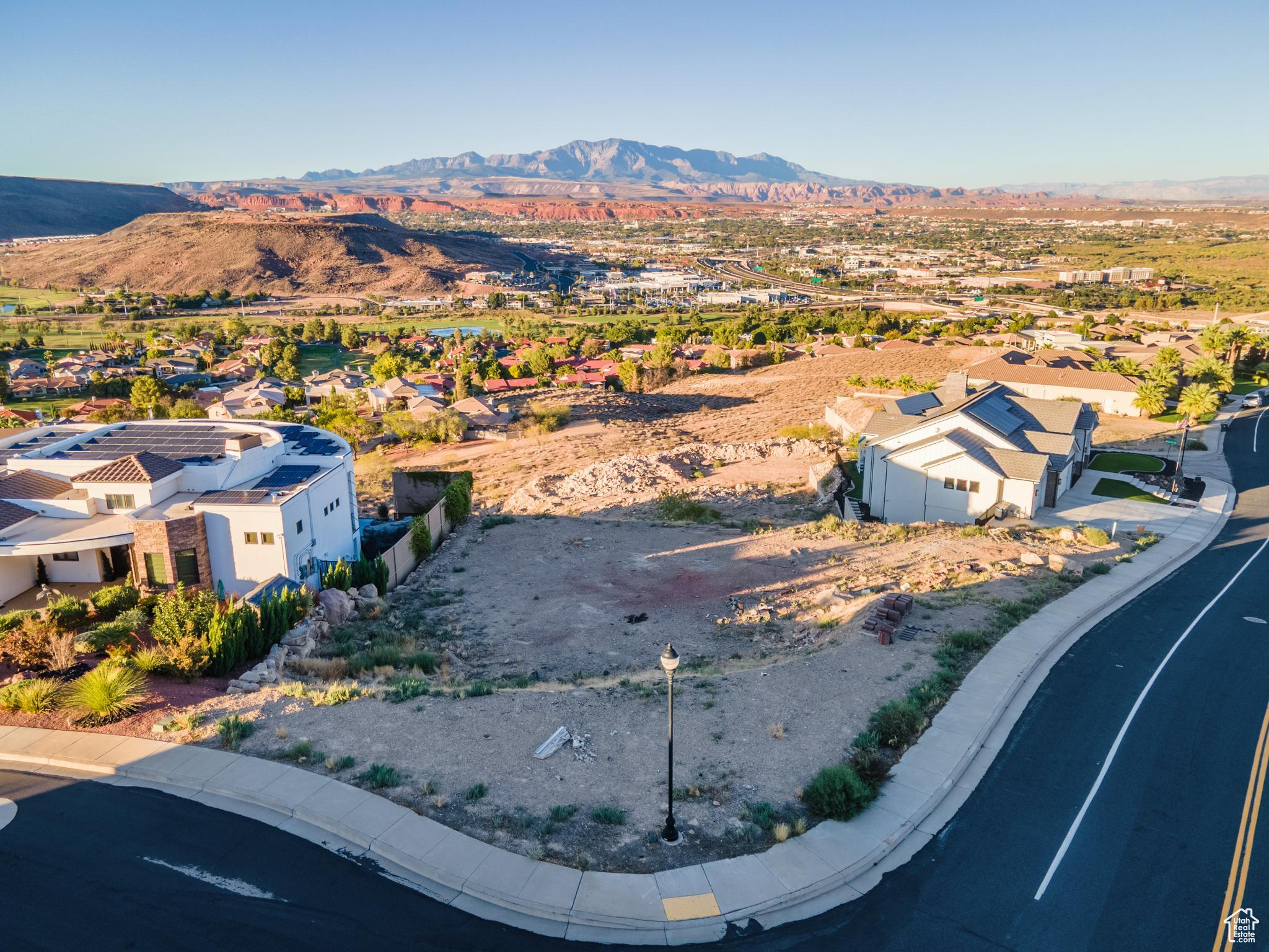 SOUTHGATE HILLS - Land