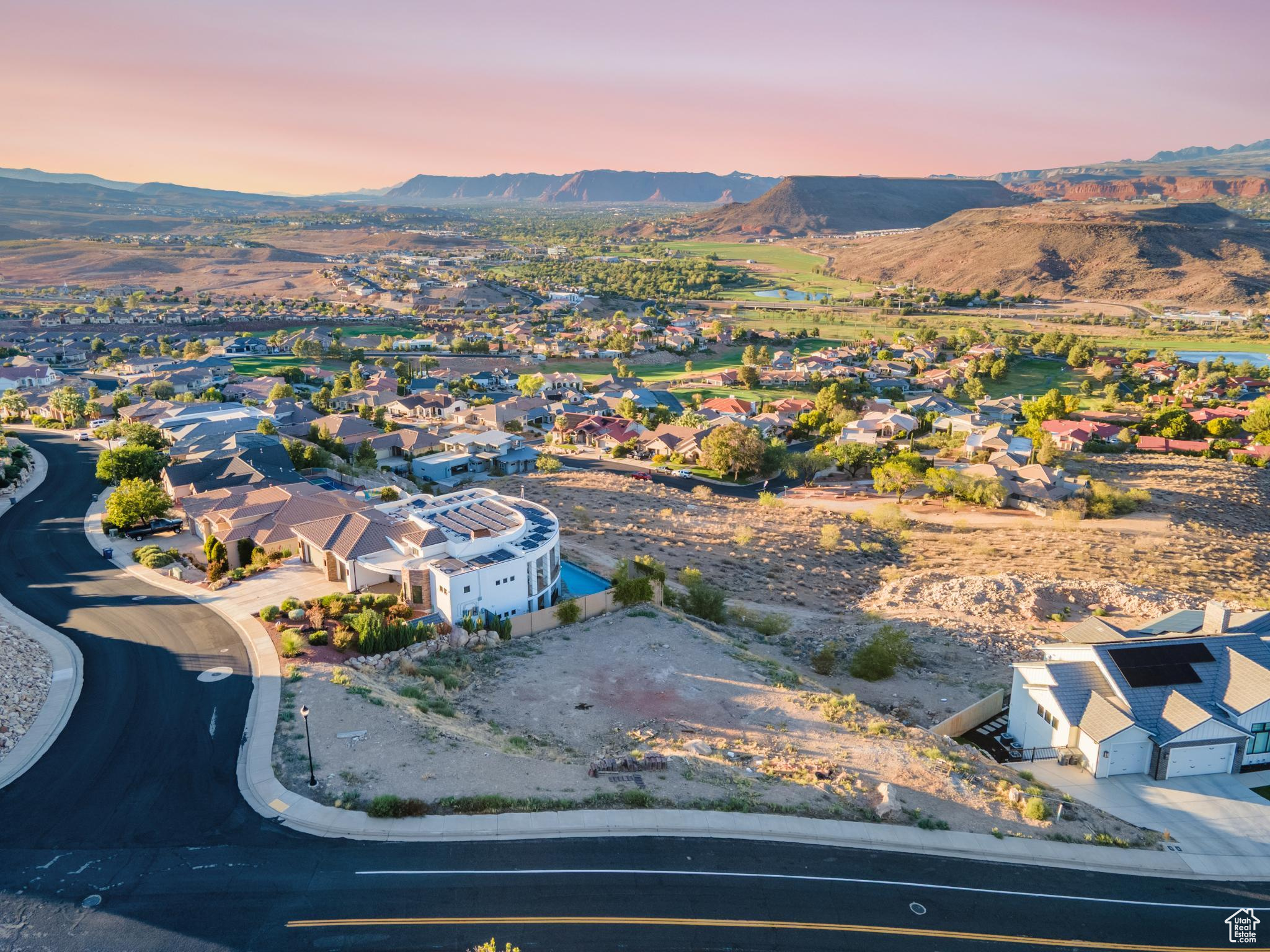 SOUTHGATE HILLS - Land