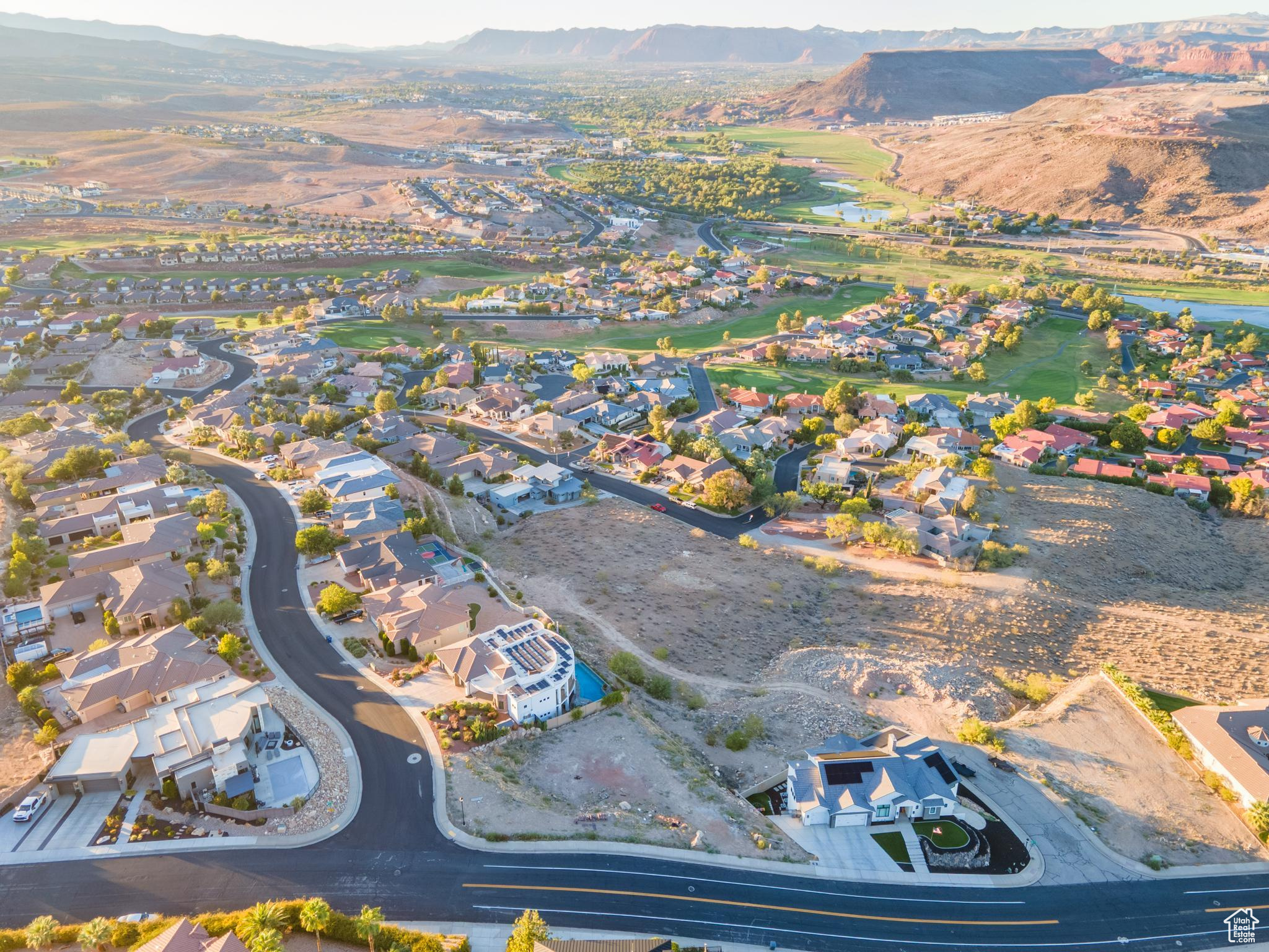 SOUTHGATE HILLS - Land