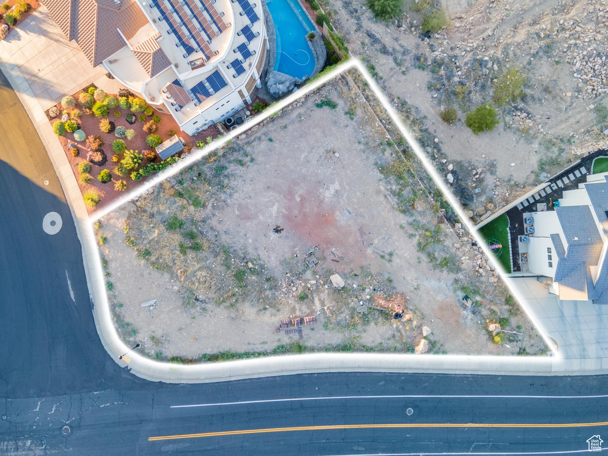 SOUTHGATE HILLS - Land