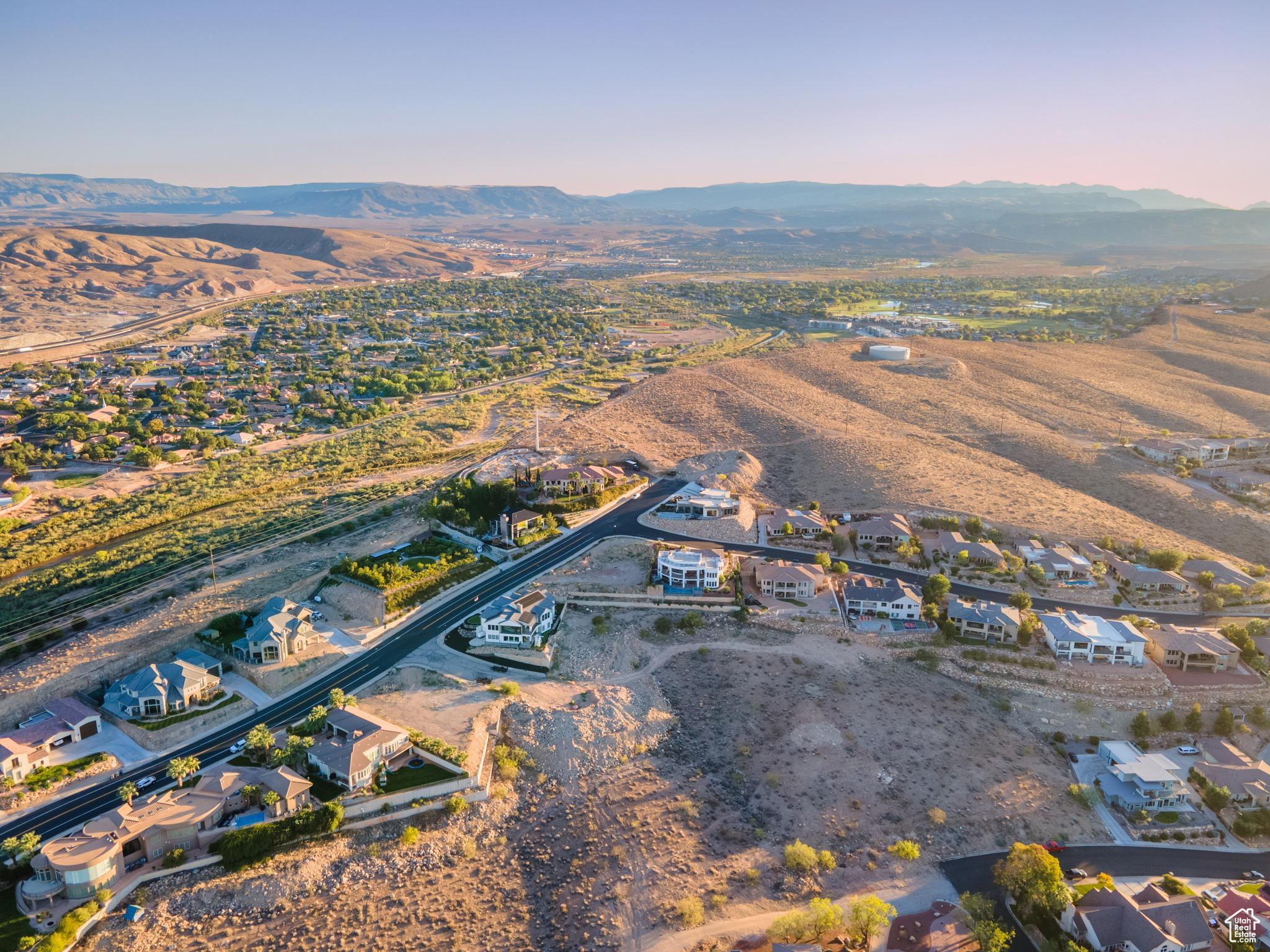 SOUTHGATE HILLS - Land