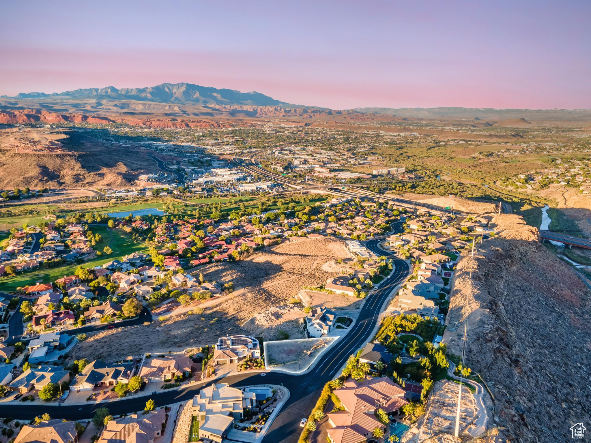 SOUTHGATE HILLS - Land
