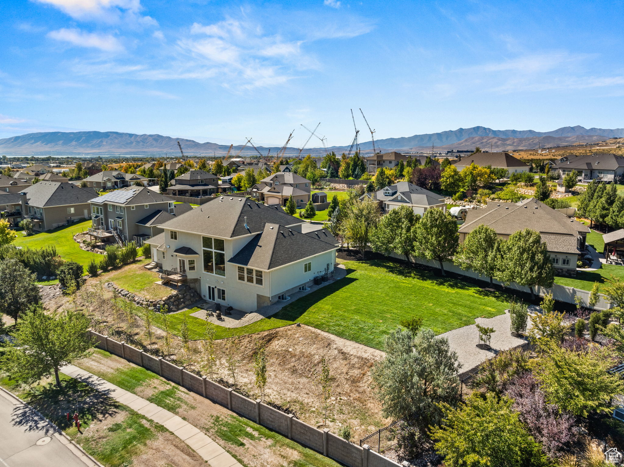 DRY CREEK - Residential