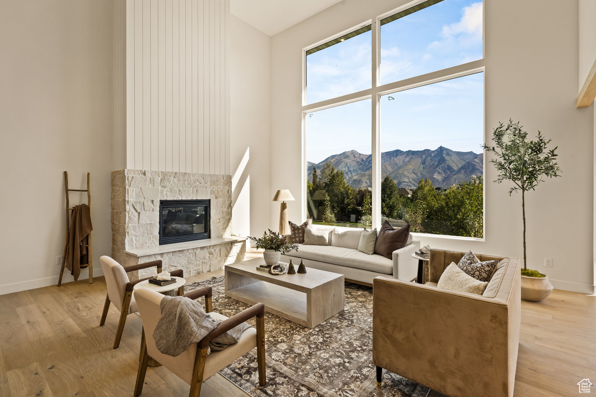 DRY CREEK - Residential