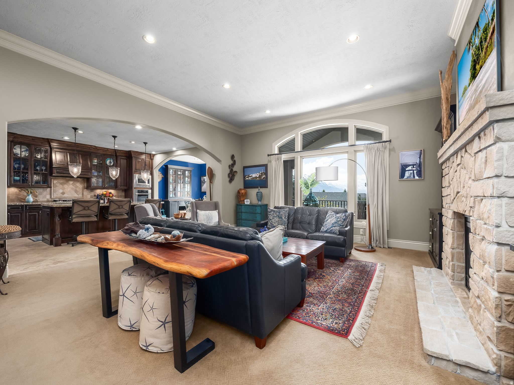 EAGLE CREST - Residential