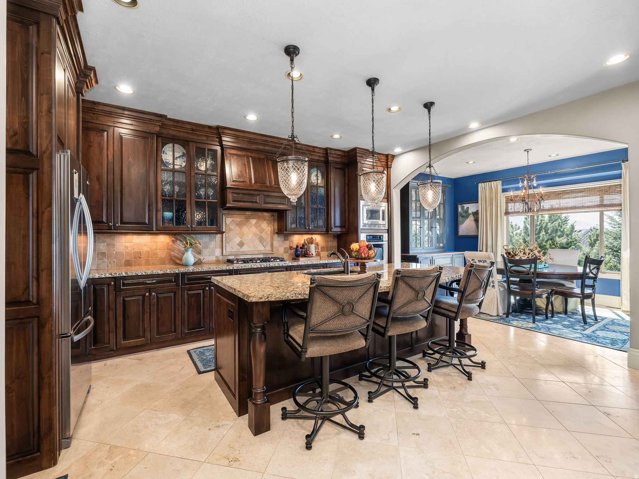 EAGLE CREST - Residential