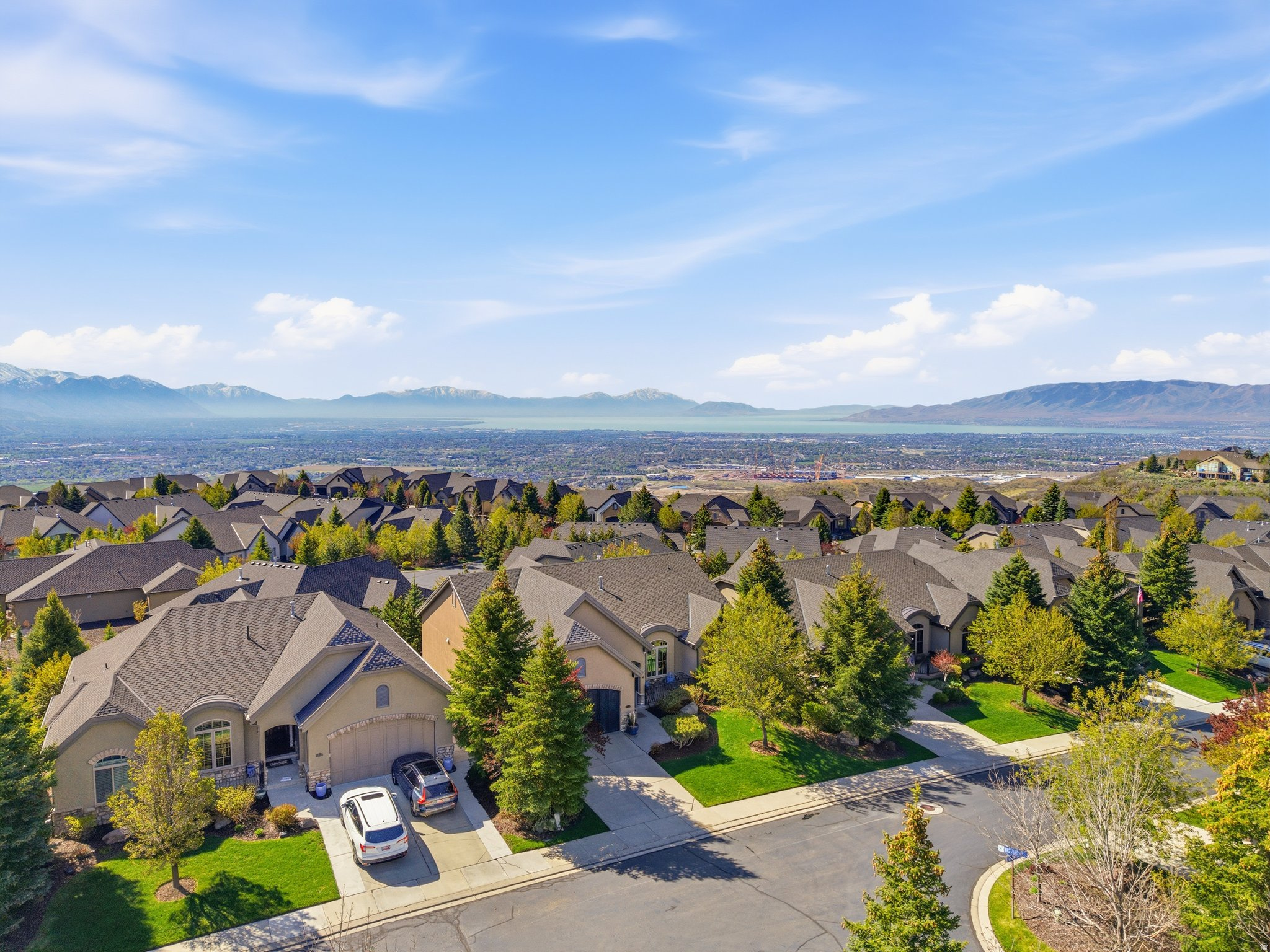 EAGLE CREST - Residential