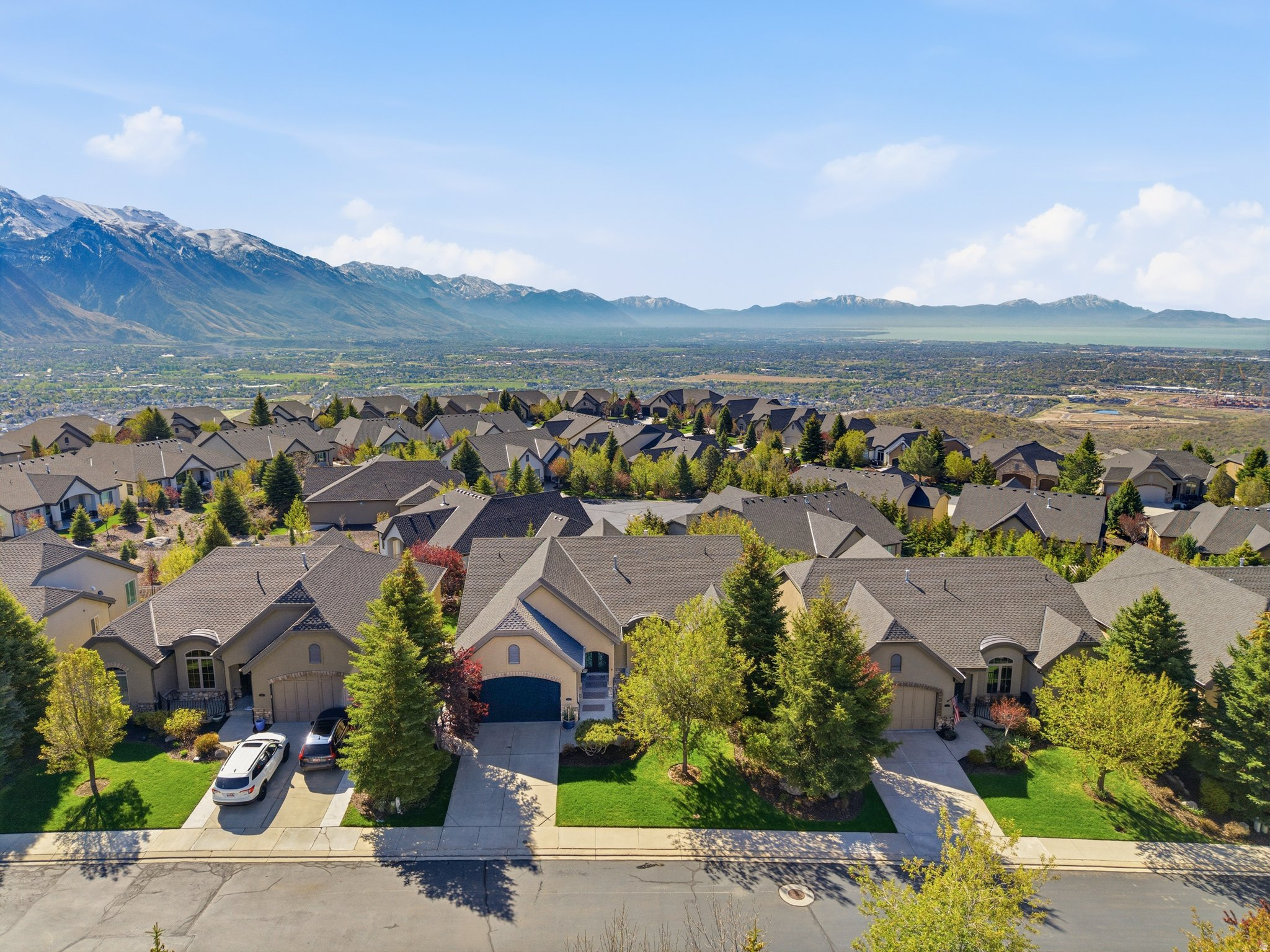 EAGLE CREST - Residential