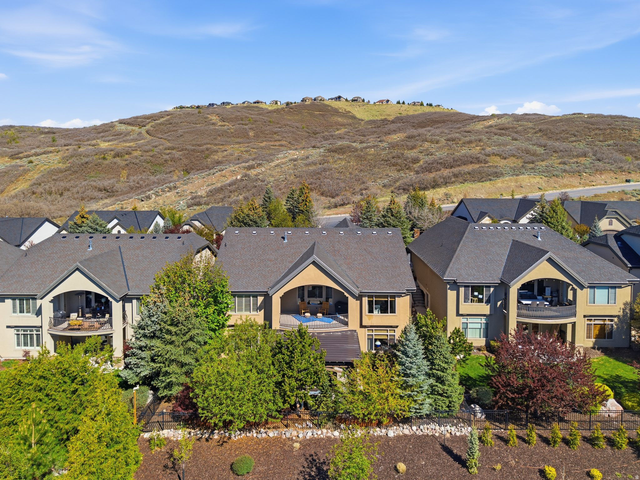 EAGLE CREST - Residential