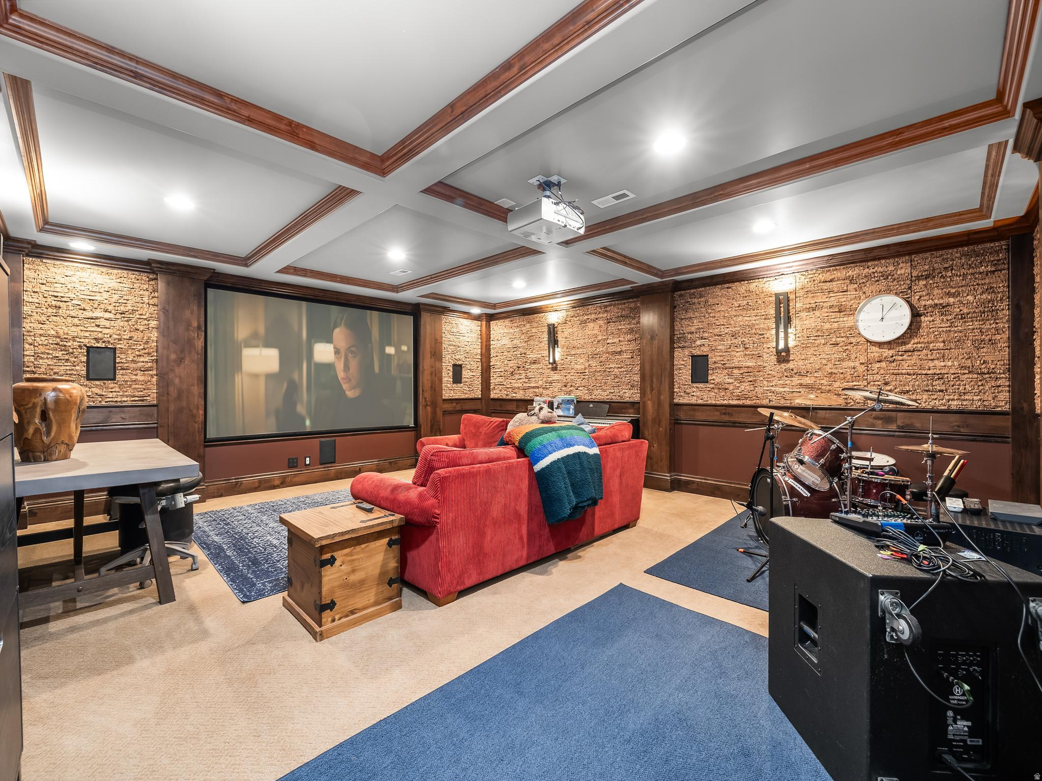 EAGLE CREST - Residential