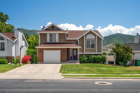 Tiny photo for 1653 S 500 E, Kaysville, UT 84037 (MLS # 2168498)