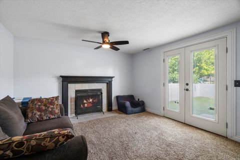 Tiny photo for 1653 S 500 E, Kaysville, UT 84037 (MLS # 2168498)
